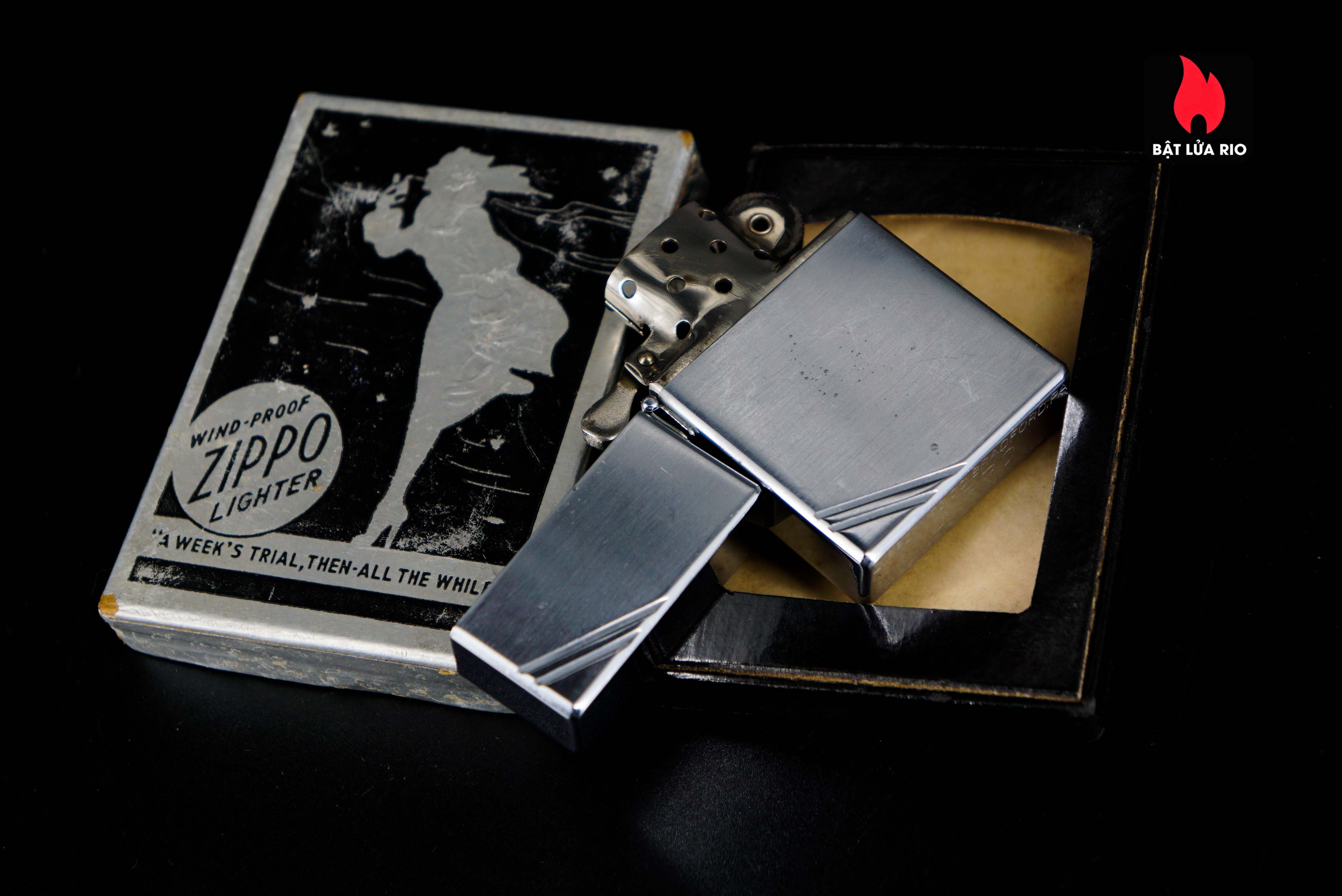 Zippo Xưa 1935 – Plain Trơn – Bản Lề Ngoài 3 Chấu – Ruột Pitton 16 Lỗ 68 Zippo Xưa 1935 – Plain Trơn – Bản Lề Ngoài 3 Chấu – Ruột Pitton 16 Lỗ 30