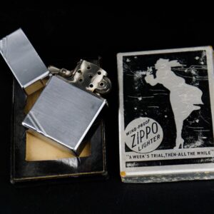 Zippo Xưa 1935 – Plain Trơn – Bản Lề Ngoài 3 Chấu – Ruột Pitton 16 Lỗ 36