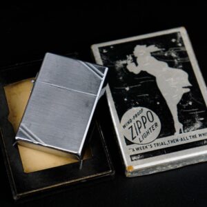 Zippo Xưa 1935 – Plain Trơn – Bản Lề Ngoài 3 Chấu – Ruột Pitton 16 Lỗ 37