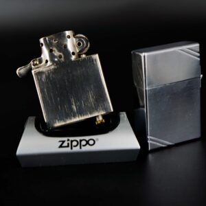 Zippo Xưa 1935 – Plain Trơn – Bản Lề Ngoài 3 Chấu – Ruột Pitton 16 Lỗ 7