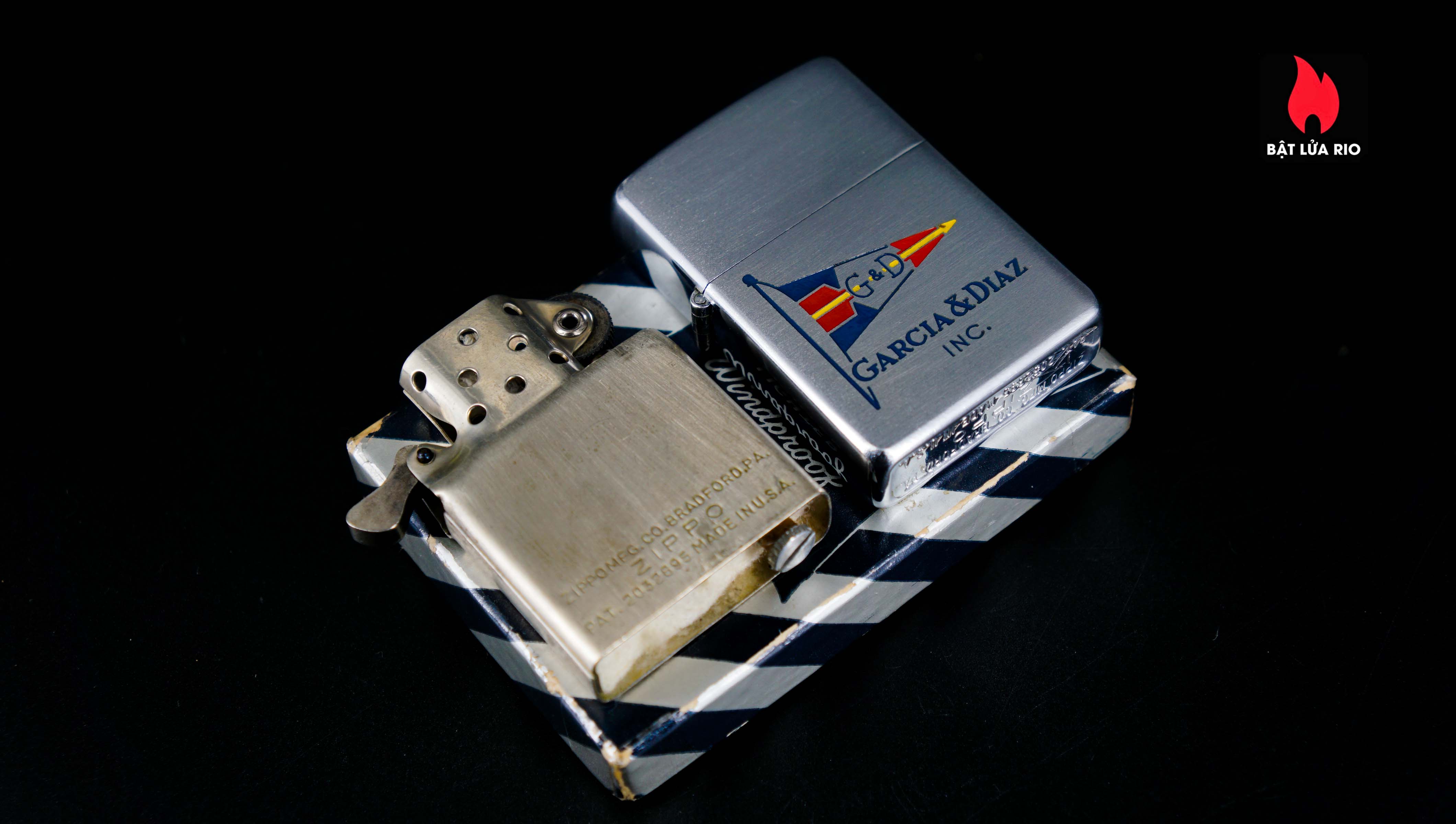 Zippo Xưa 1949-1950 – Garcia & Diaz 8