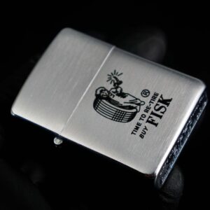 Zippo Xưa 1949-1950 – Time To Re-Tire Buy Fisk 1