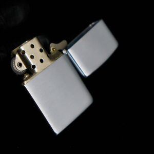 Zippo Xưa 1949-1950 – Time To Re-Tire Buy Fisk 10