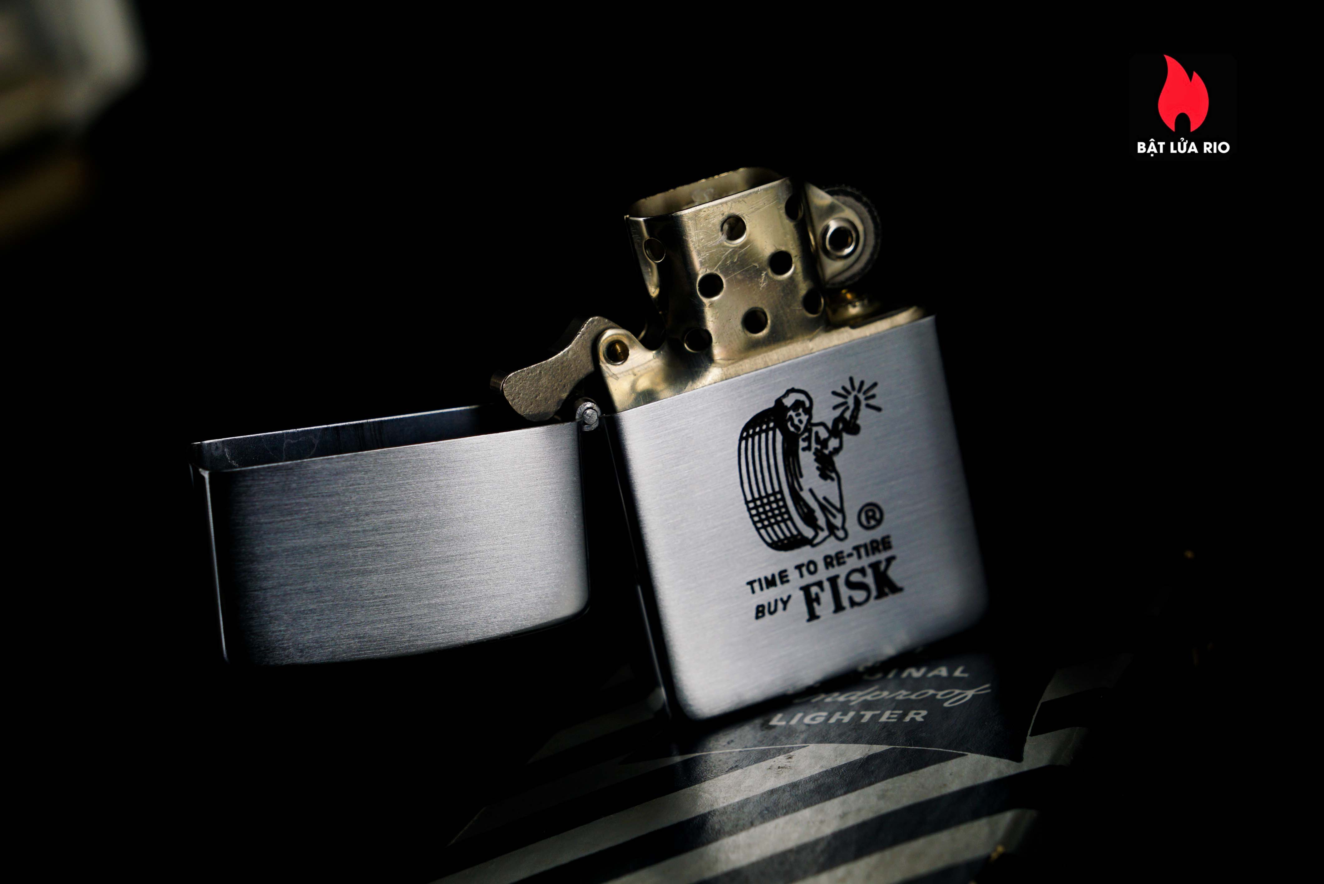 Zippo Xưa 1949-1950 – Time To Re-Tire Buy Fisk 17