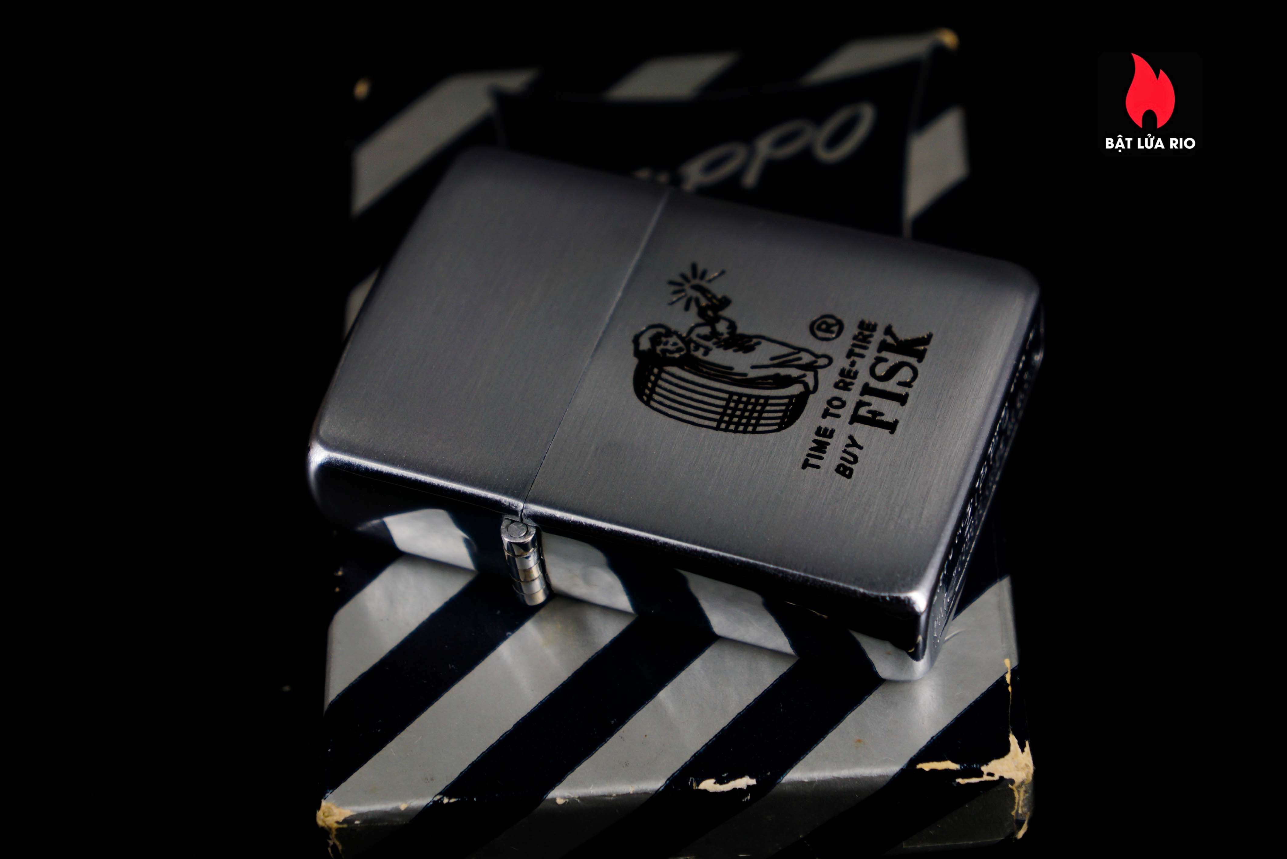 Zippo Xưa 1949-1950 – Time To Re-Tire Buy Fisk 20