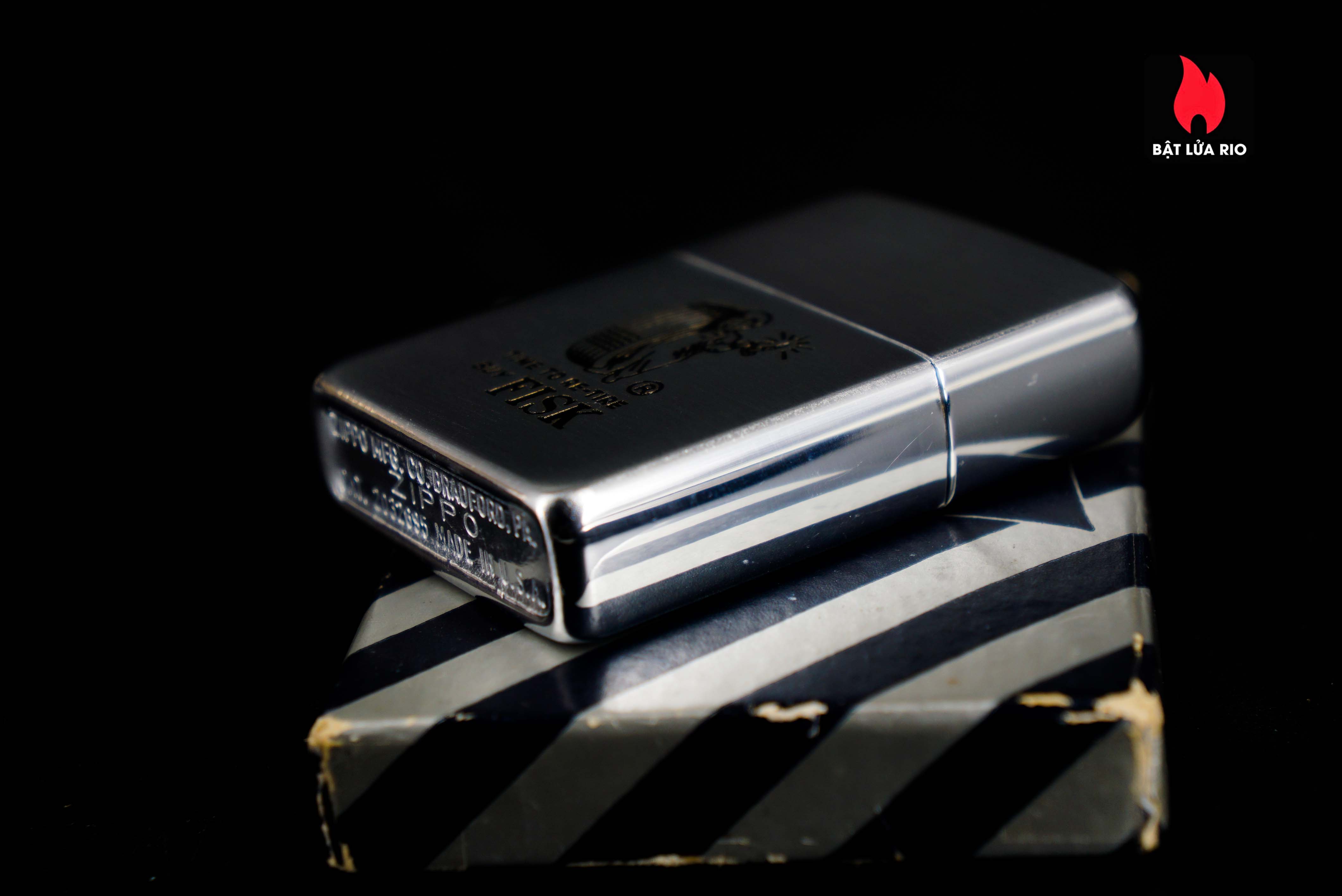Zippo Xưa 1949-1950 – Time To Re-Tire Buy Fisk 21
