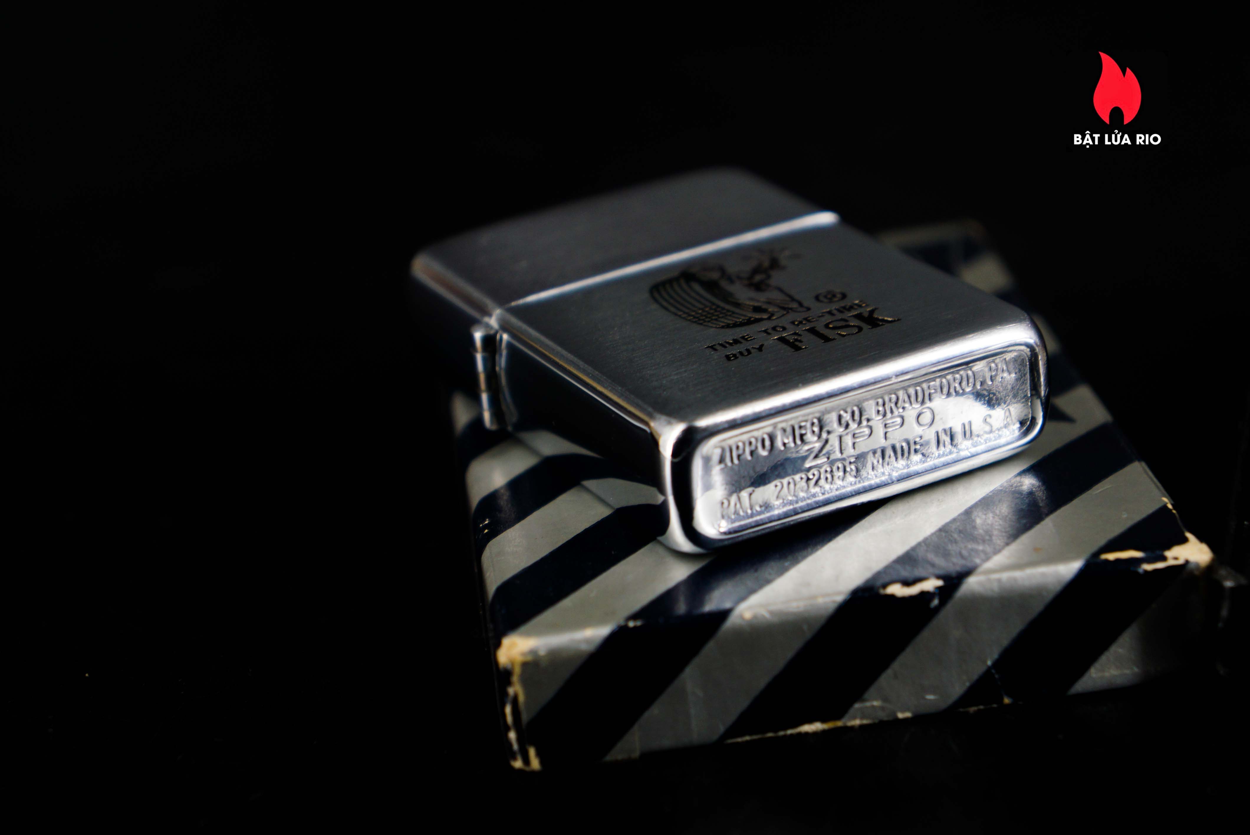 Zippo Xưa 1949-1950 – Time To Re-Tire Buy Fisk 22