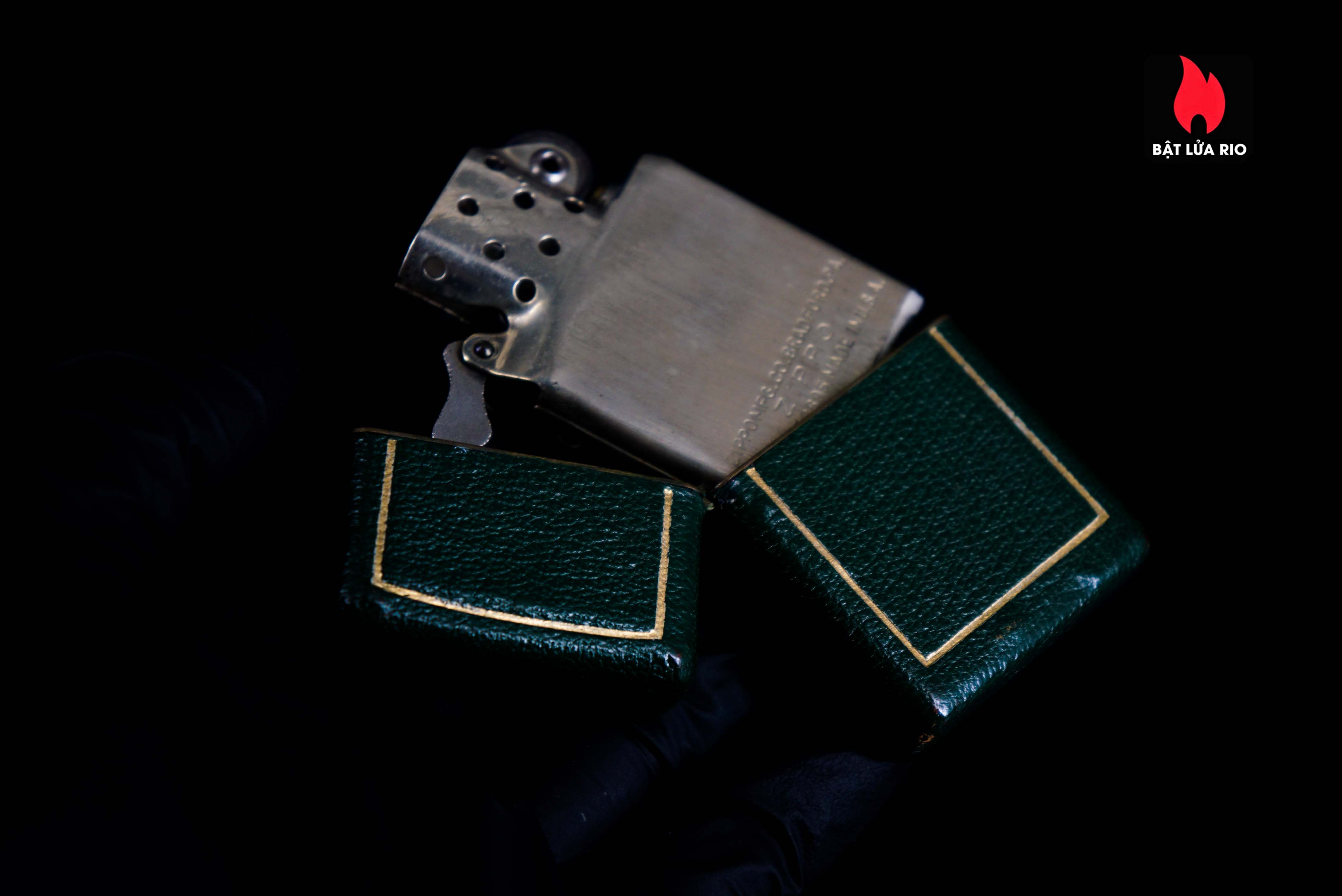 Zippo Xưa 1950 – Green Full Leather Wrap 11