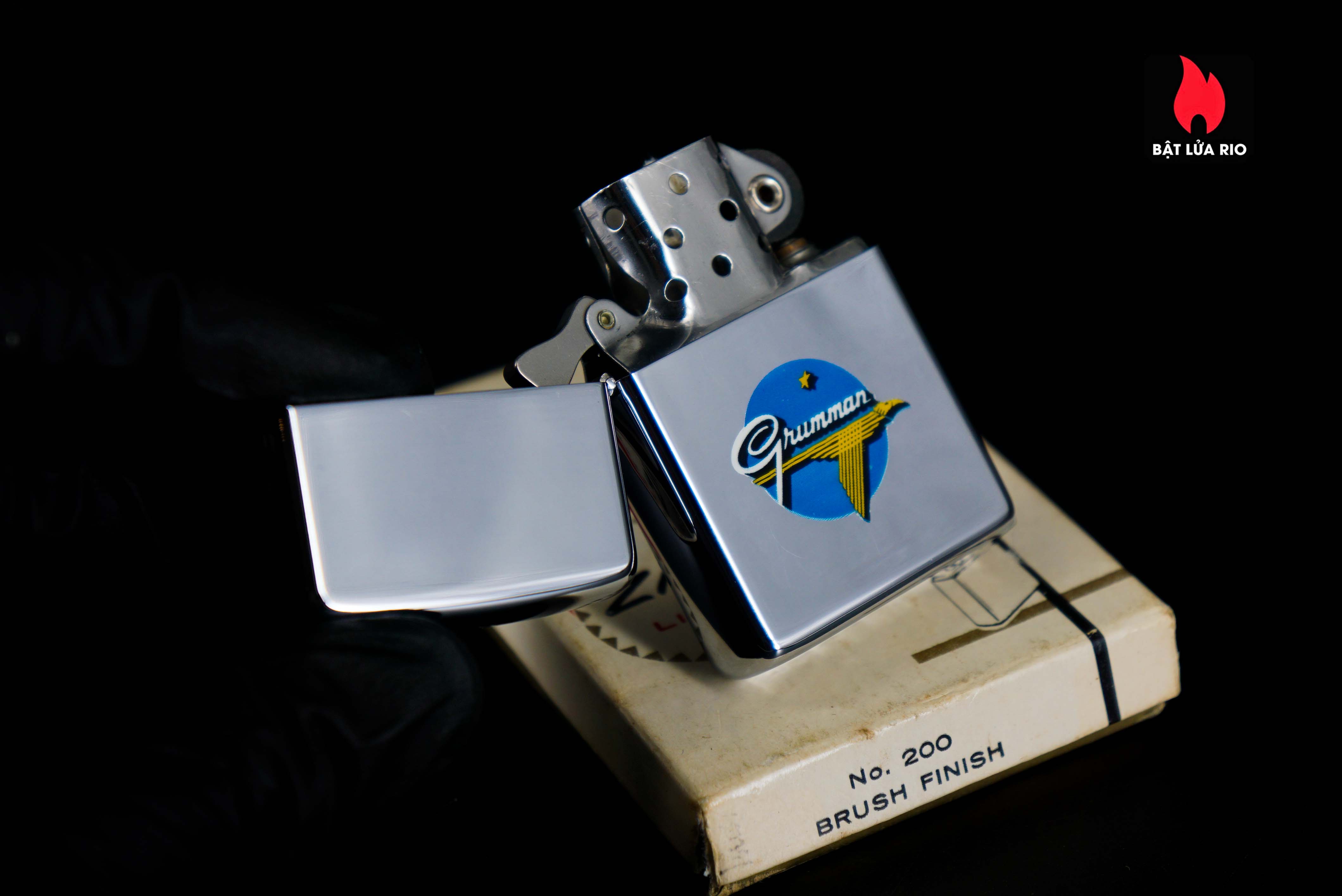 Zippo Xưa 1966 – Grumman Aircraft – Town & Country 15