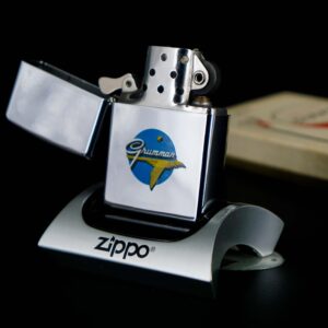 Zippo Xưa 1966 – Grumman Aircraft – Town & Country 5