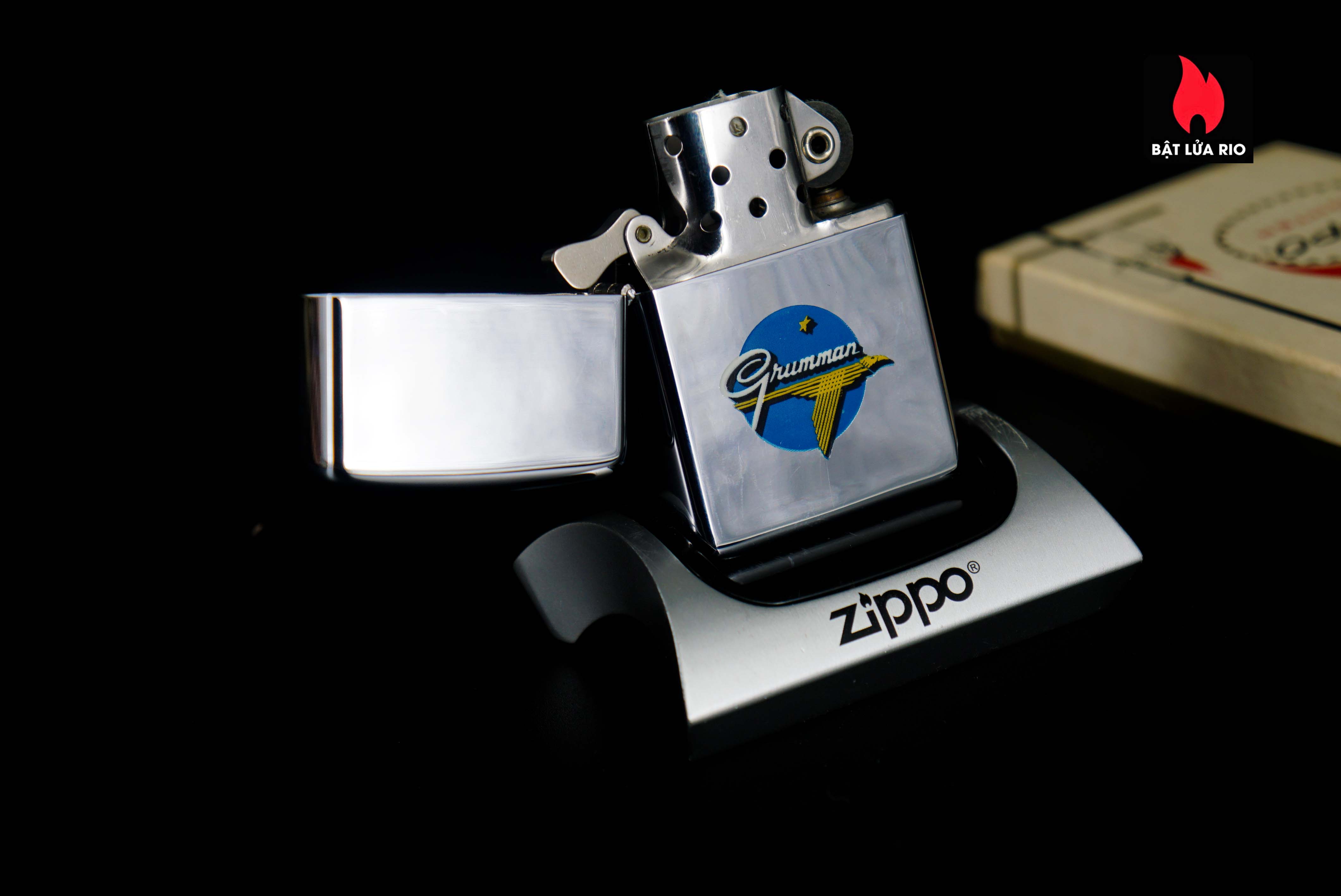 Zippo Xưa 1966 – Grumman Aircraft – Town & Country 6
