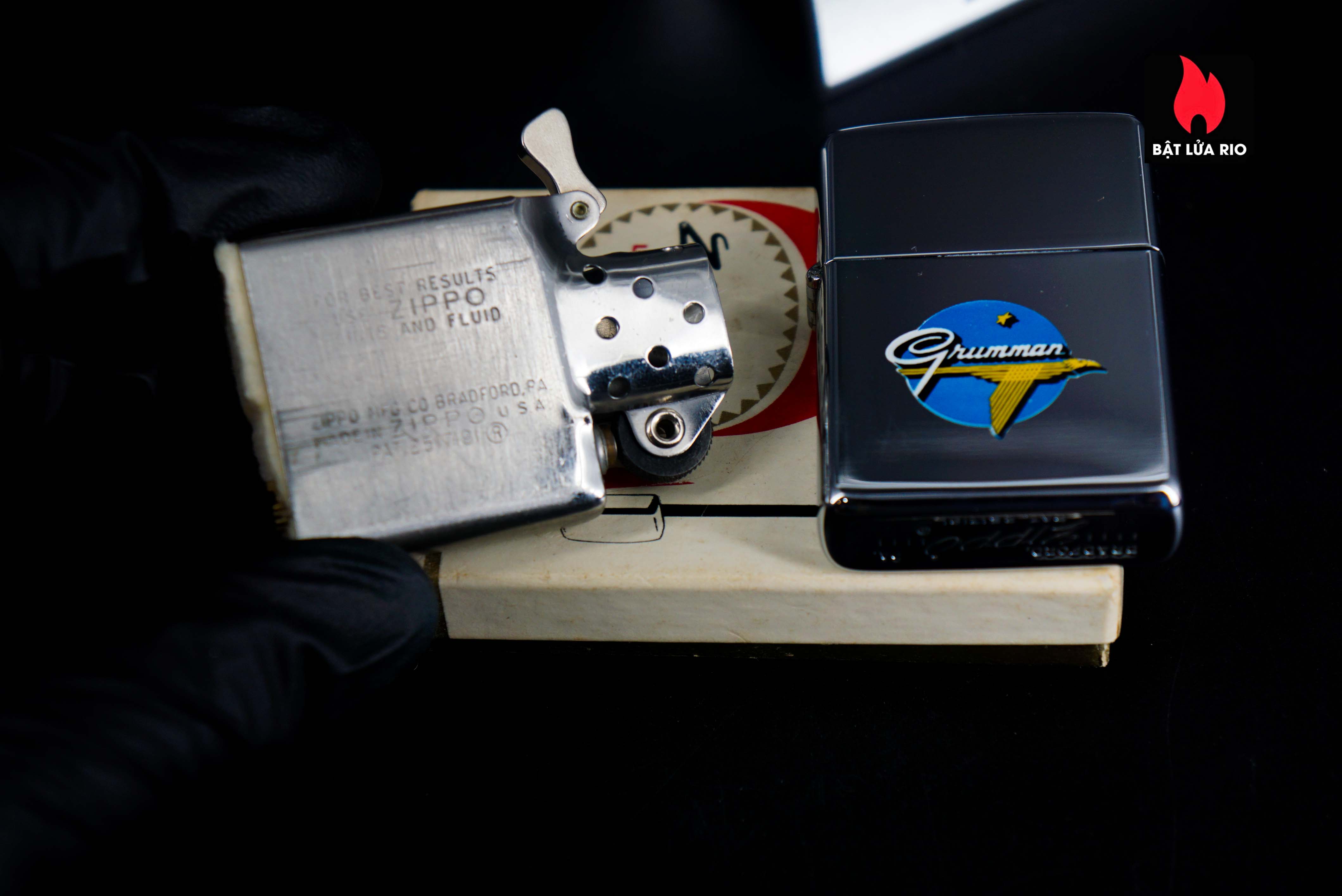 Zippo Xưa 1966 – Grumman Aircraft – Town & Country 8