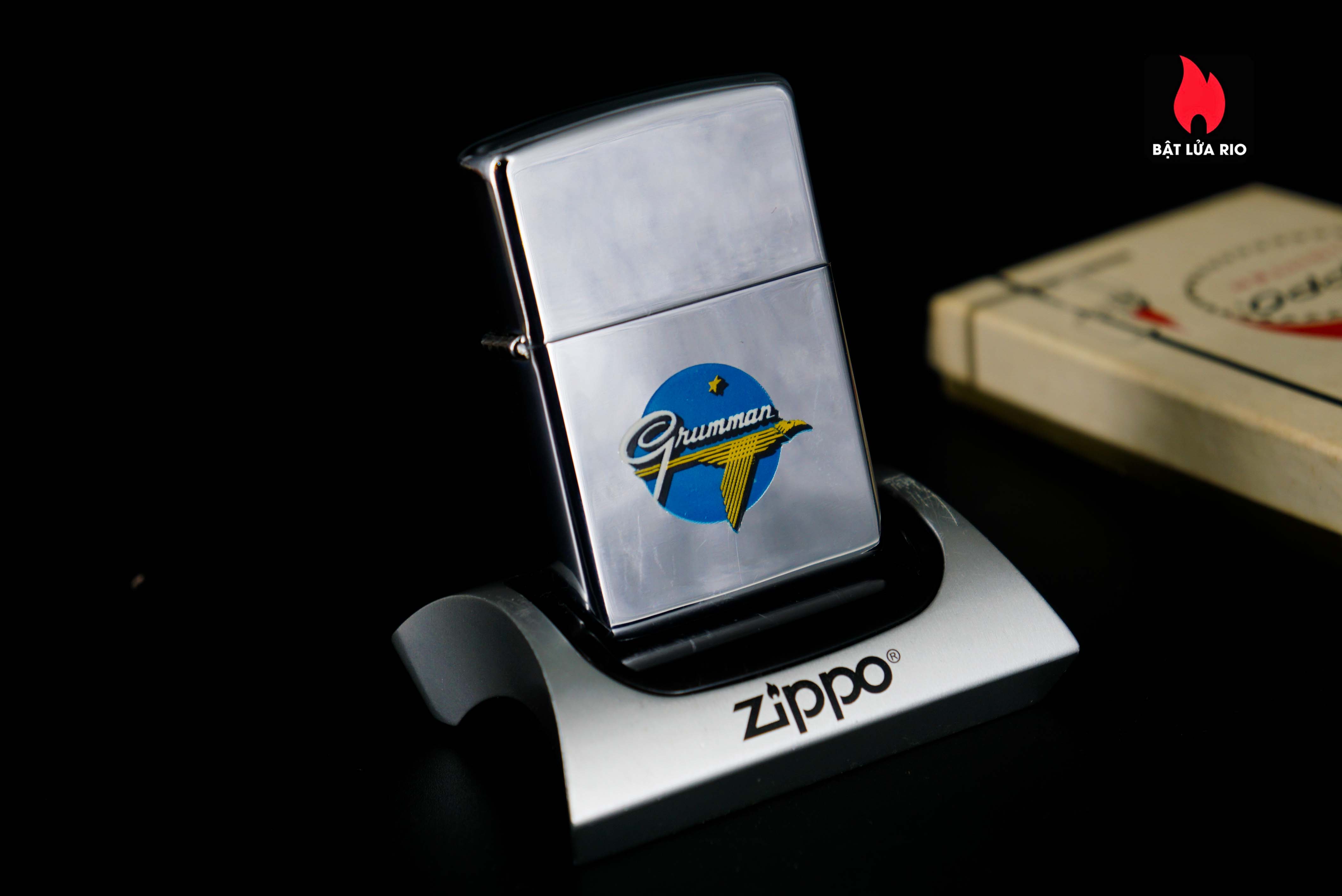 Zippo Xưa 1966 – Grumman Aircraft – Town & Country
