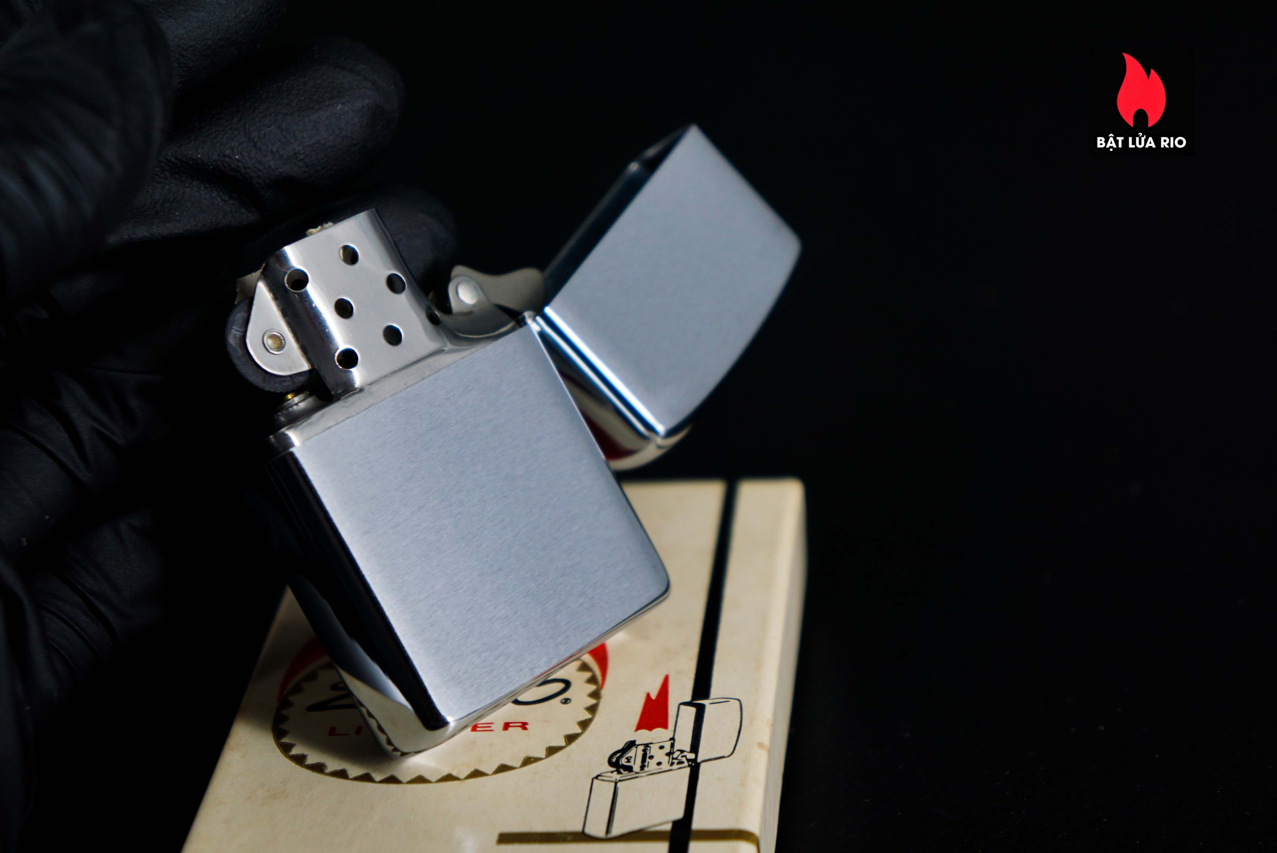 Zippo Xưa 1972 – Smiley Face – Yellow 36 Zippo Xưa 1972 – Smiley Face – Yellow 14