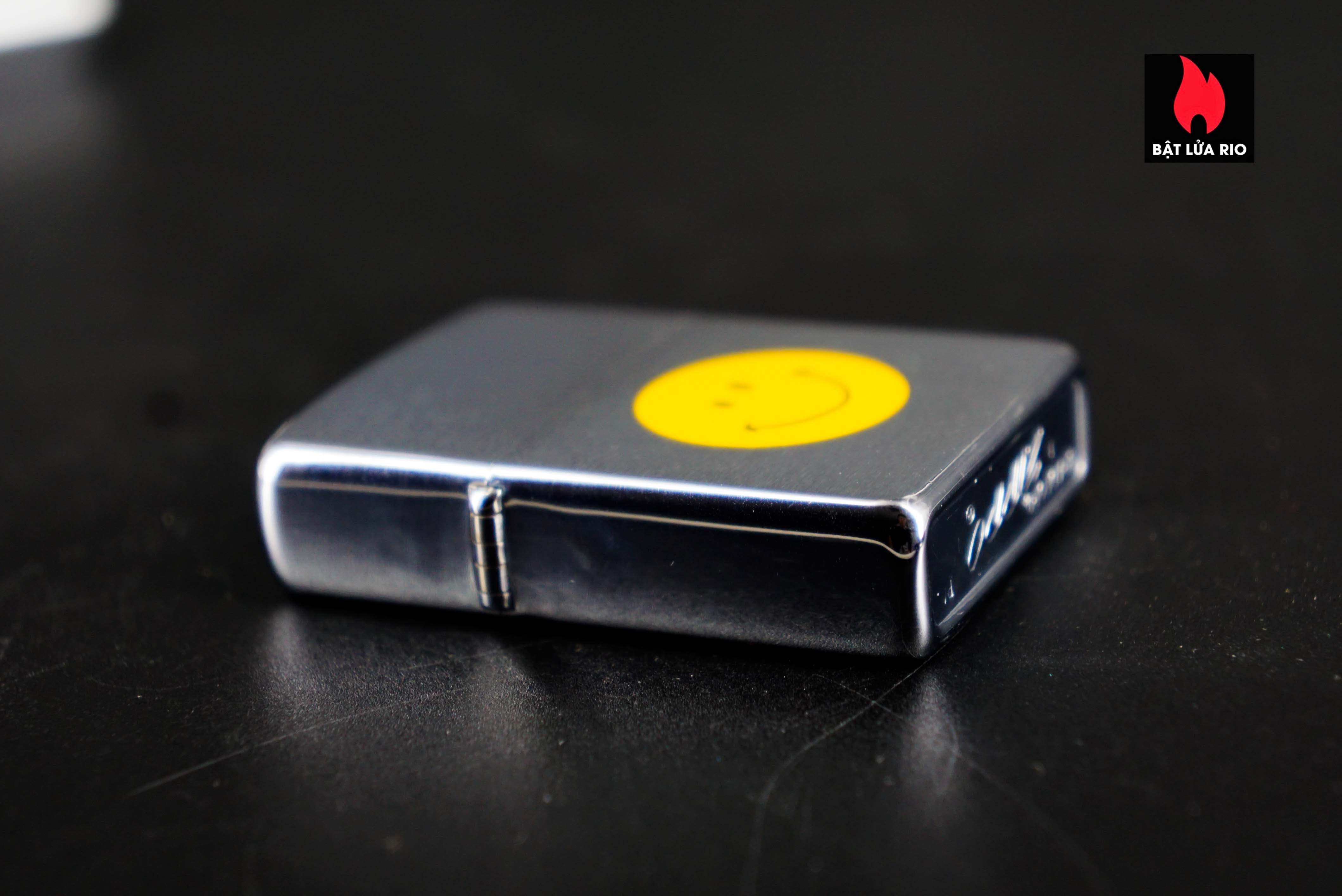 Zippo Xưa 1972 – Smiley Face – Yellow 42 Zippo Xưa 1972 – Smiley Face – Yellow 9