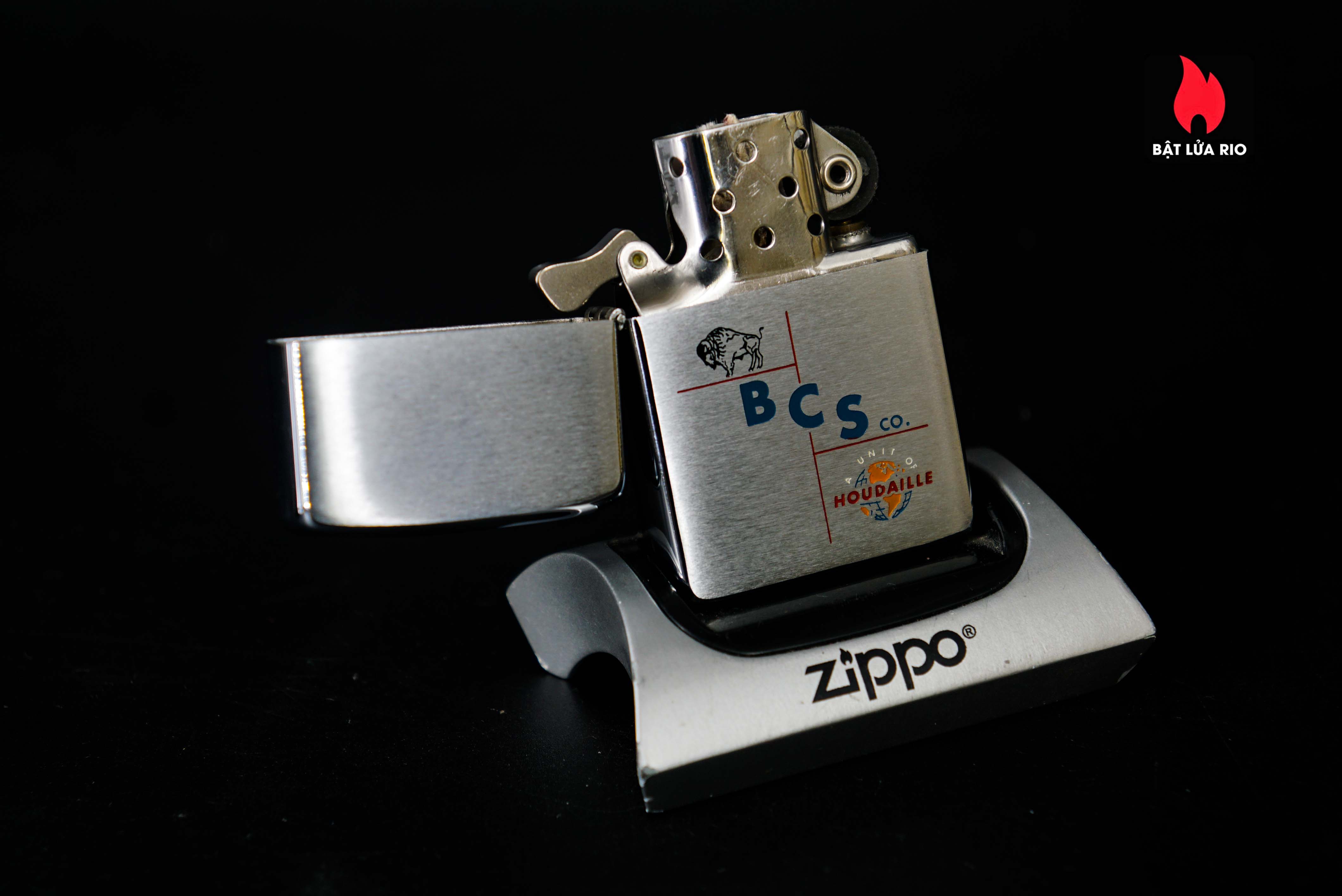 Zippo Xưa 1961 – B C S Co – A Unit Of Houdaille 2