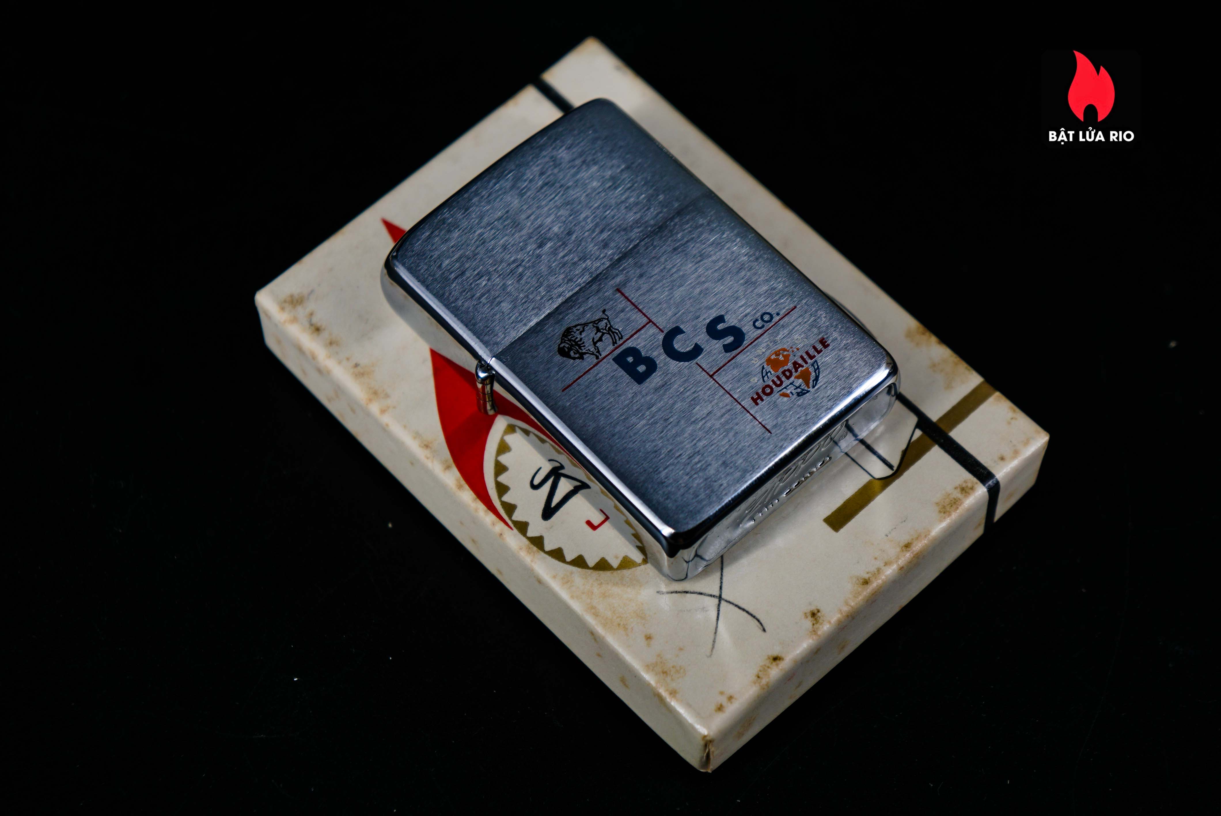Zippo Xưa 1961 – B C S Co – A Unit Of Houdaille 3
