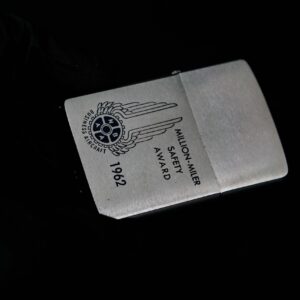 Zippo Xưa 1963 – Million-Miler Safety Award – Business Aircraft 9