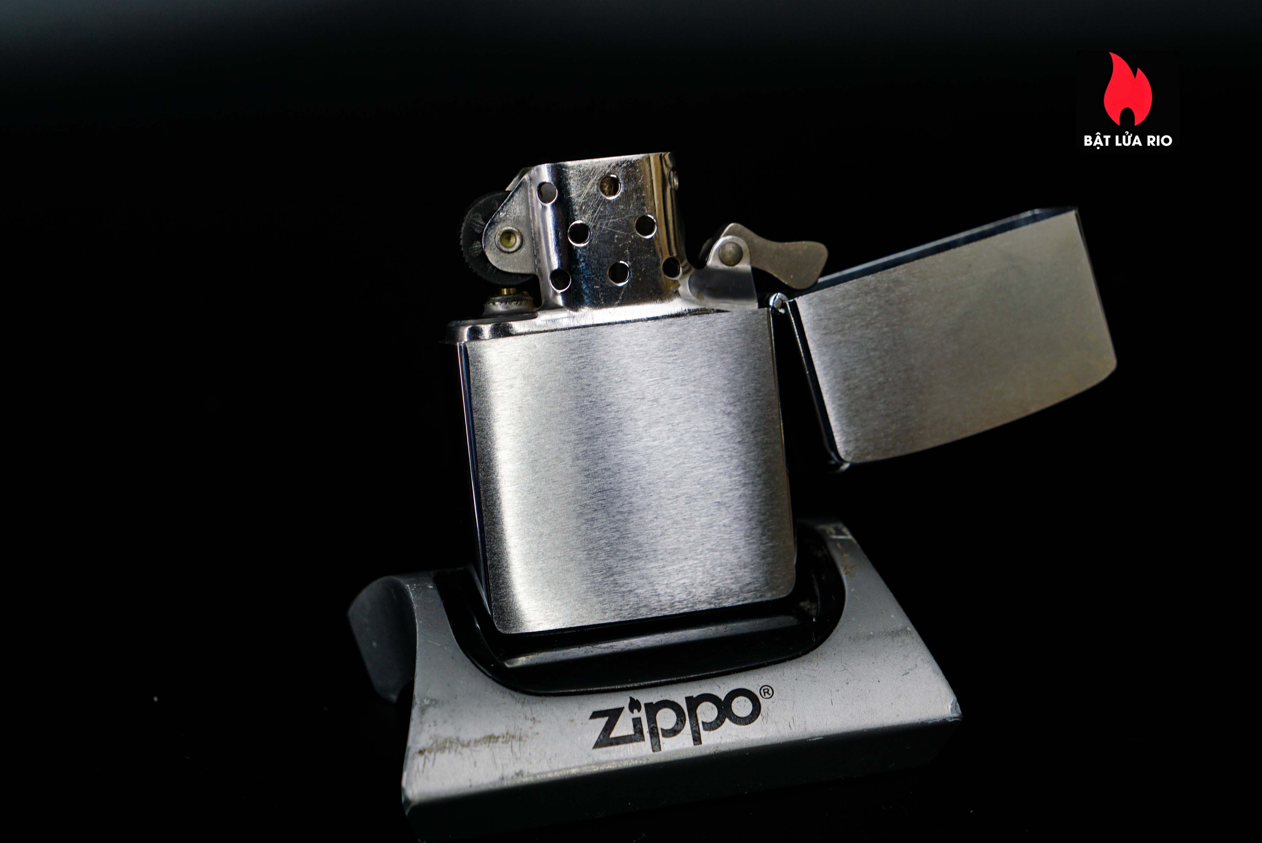 Zippo Xưa 1964 – Bee Of Real-Kill 29 Zippo Xưa 1964 – Bee Of Real-Kill 1