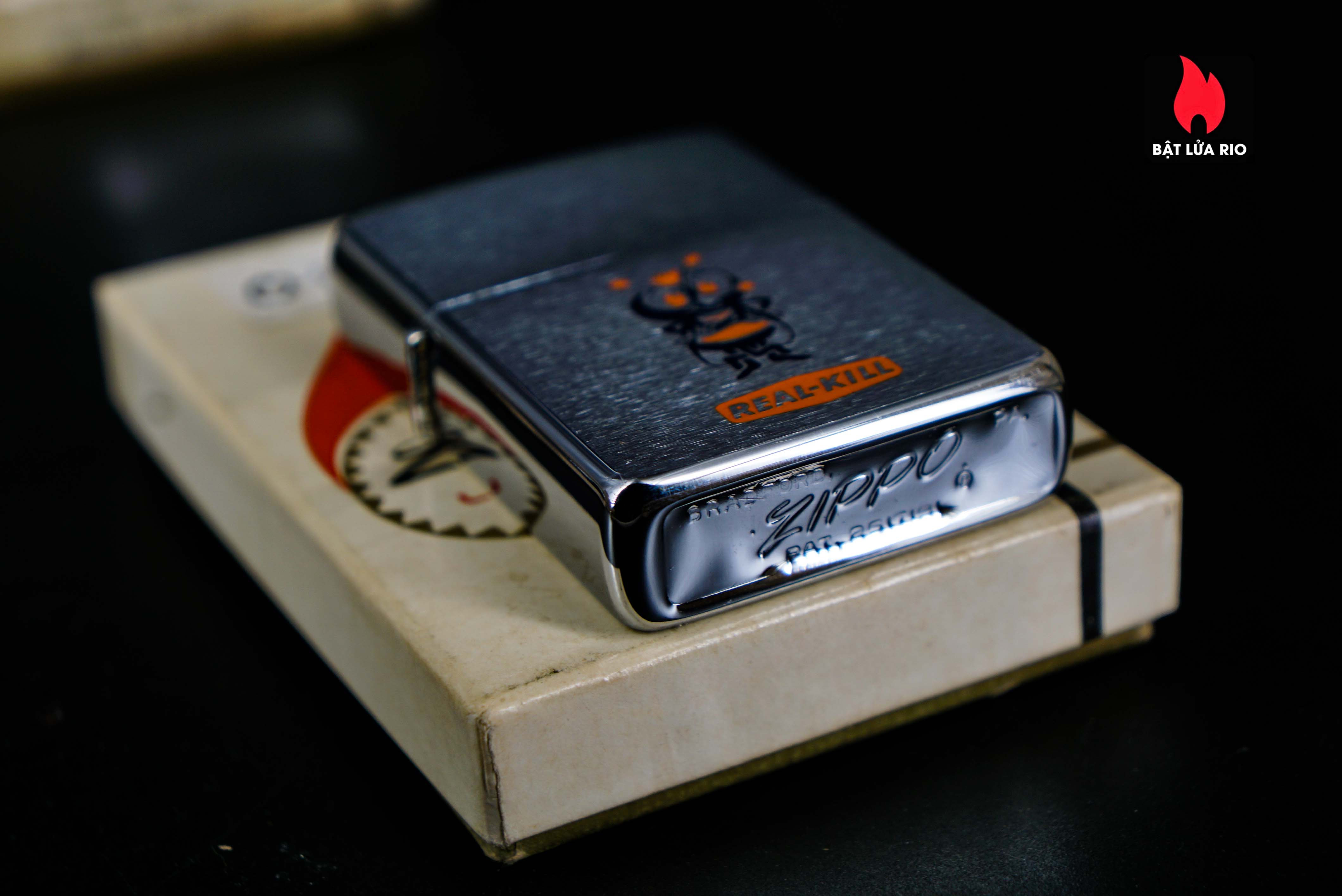 Zippo Xưa 1964 – Bee Of Real-Kill 25 Zippo Xưa 1964 – Bee Of Real-Kill 4