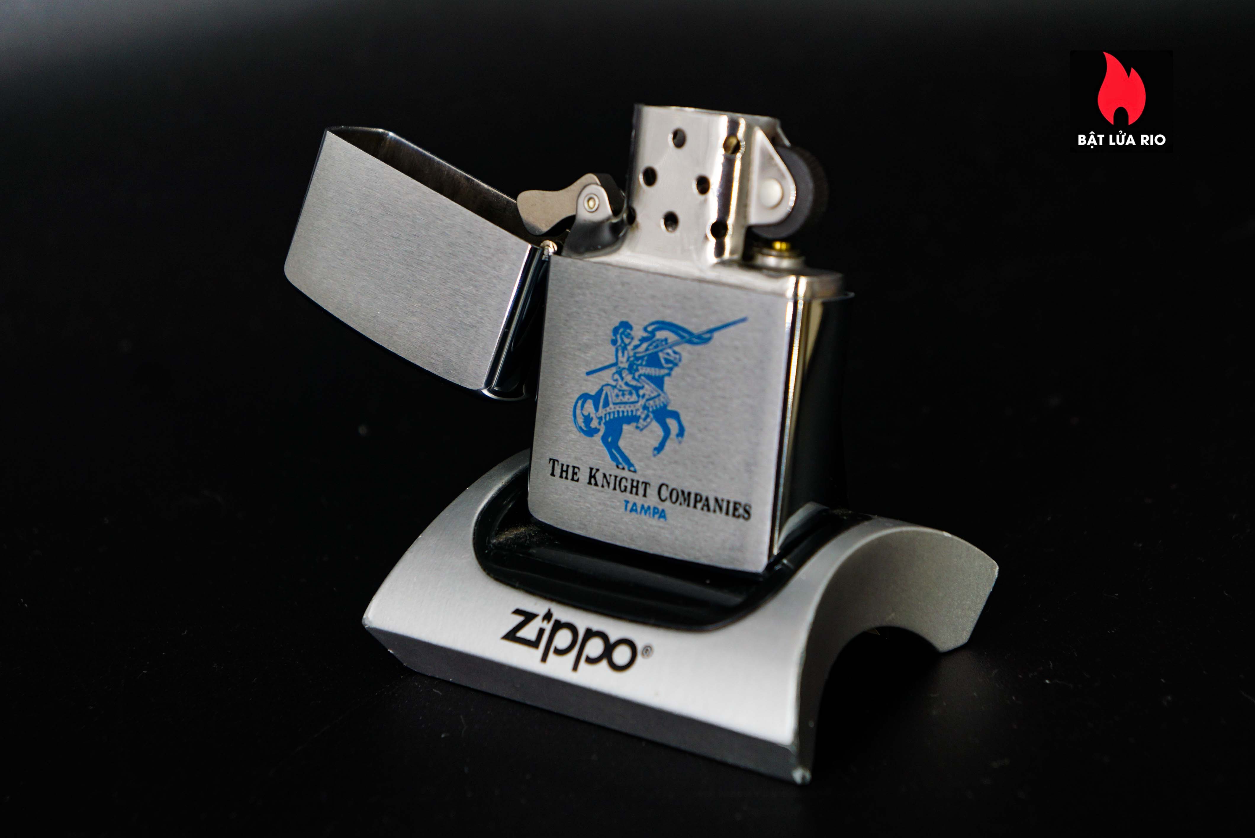 Zippo Xưa 1966 – The Knight Companies 37 Zippo Xưa 1966 – The Knight Companies 1