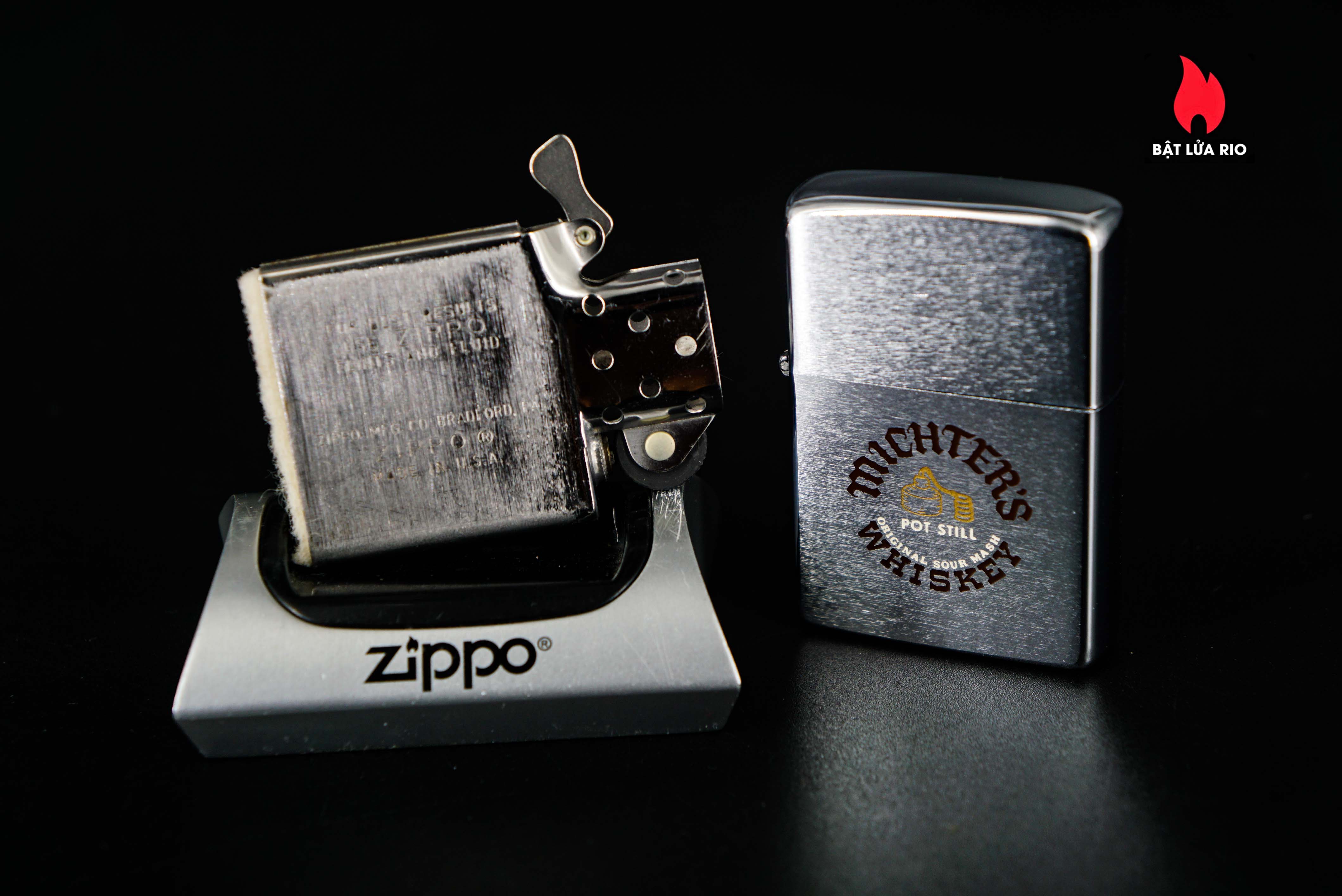 Zippo Xưa 1978 – Michter's Whiskey 40 Zippo Xưa 1978 – Michter's Whiskey 2