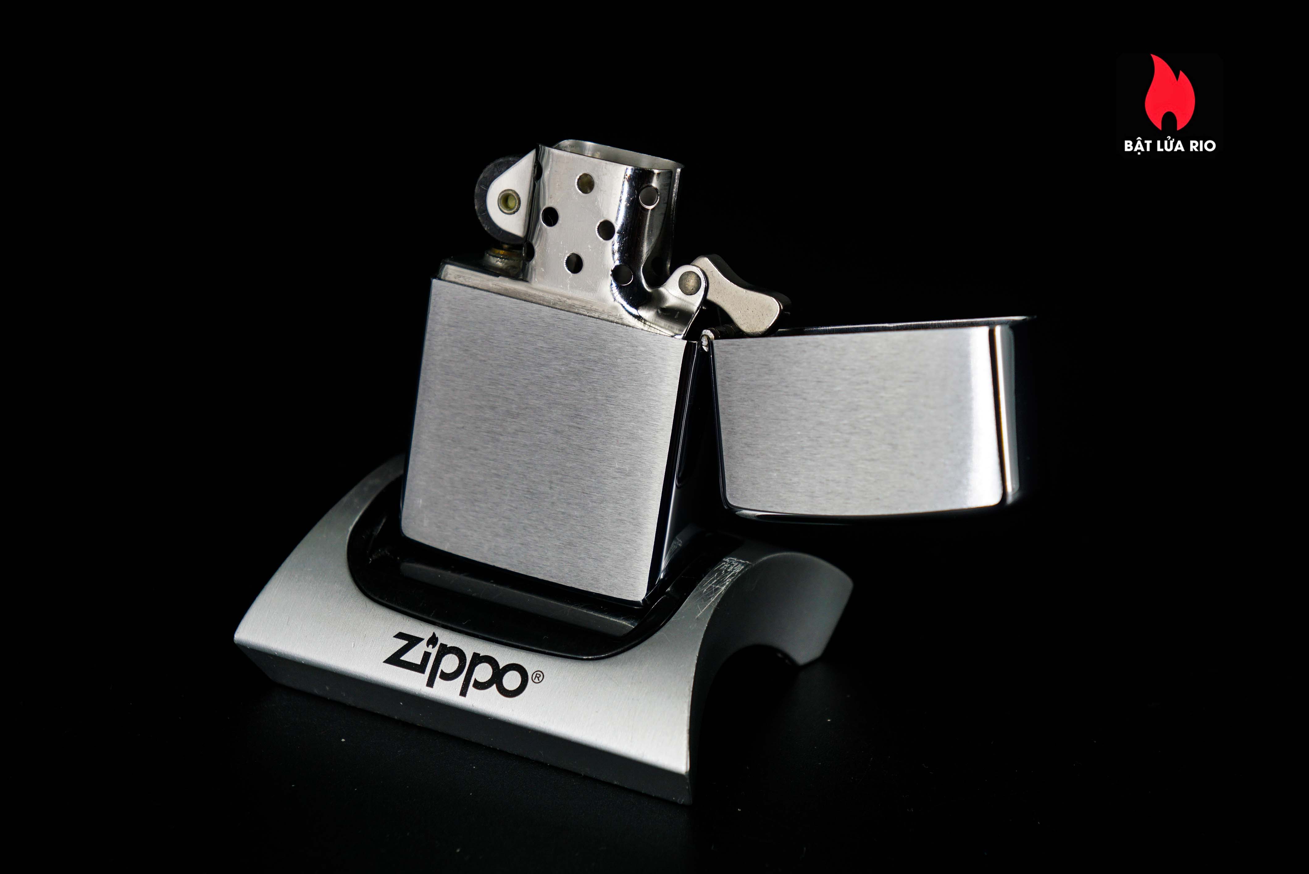 Zippo Xưa 1978 – Michter's Whiskey 36 Zippo Xưa 1978 – Michter's Whiskey 6