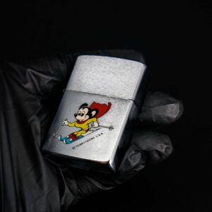 Zippo Xưa 1982 – Mighty Mouse skiing - By Terrytoons 29 Zippo Xưa 1982 – Mighty Mouse skiing - By Terrytoons 2