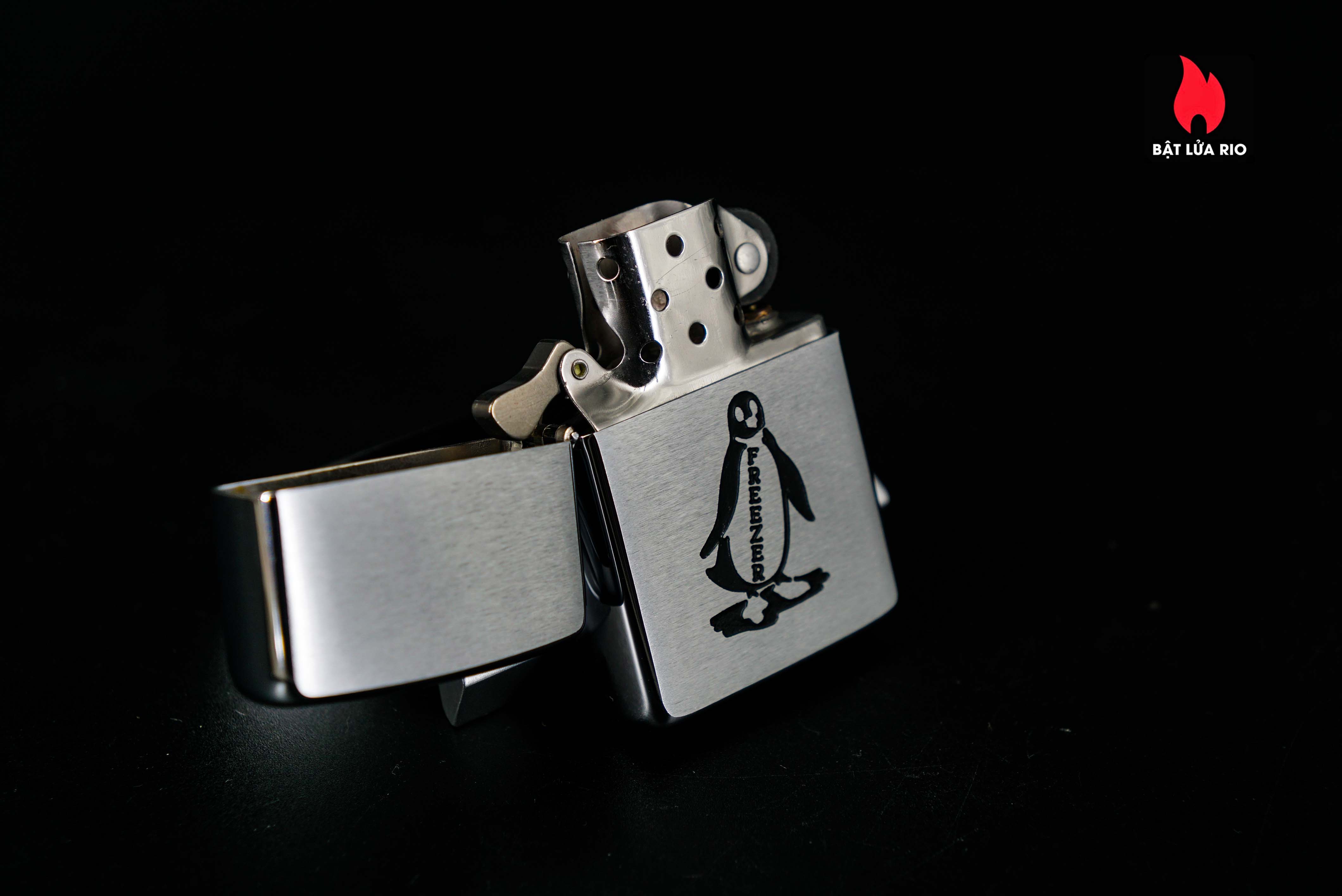 Zippo Xưa 1964 – Freezer 37 Zippo Xưa 1964 – Freezer 5