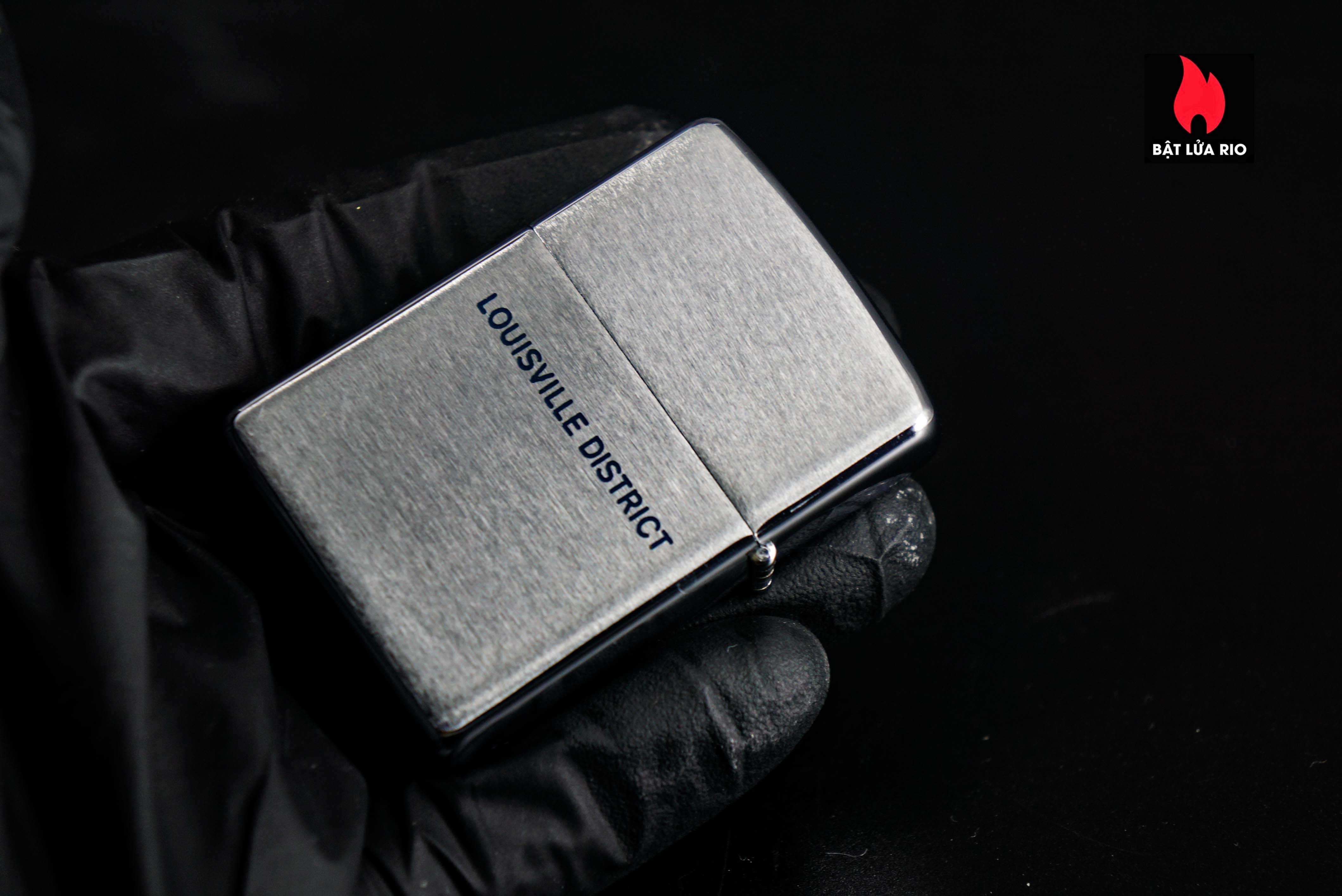 Zippo Xưa 1968 – Put A Tiger In Your Tank 6