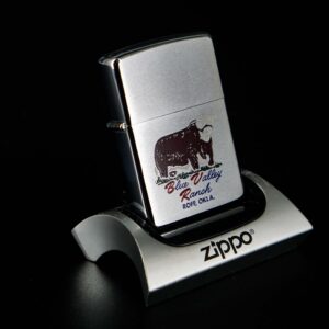 Zippo Xưa 1970 – Blue Valley Ranch