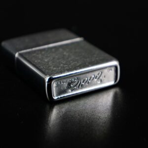 Zippo Xưa 1971 – Wolf's Head 4