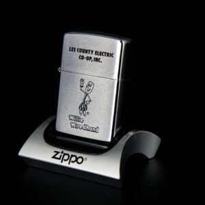 Zippo Xưa 1974 – Willie Wiredhand 10