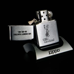 Zippo Xưa 1974 – Willie Wiredhand 11