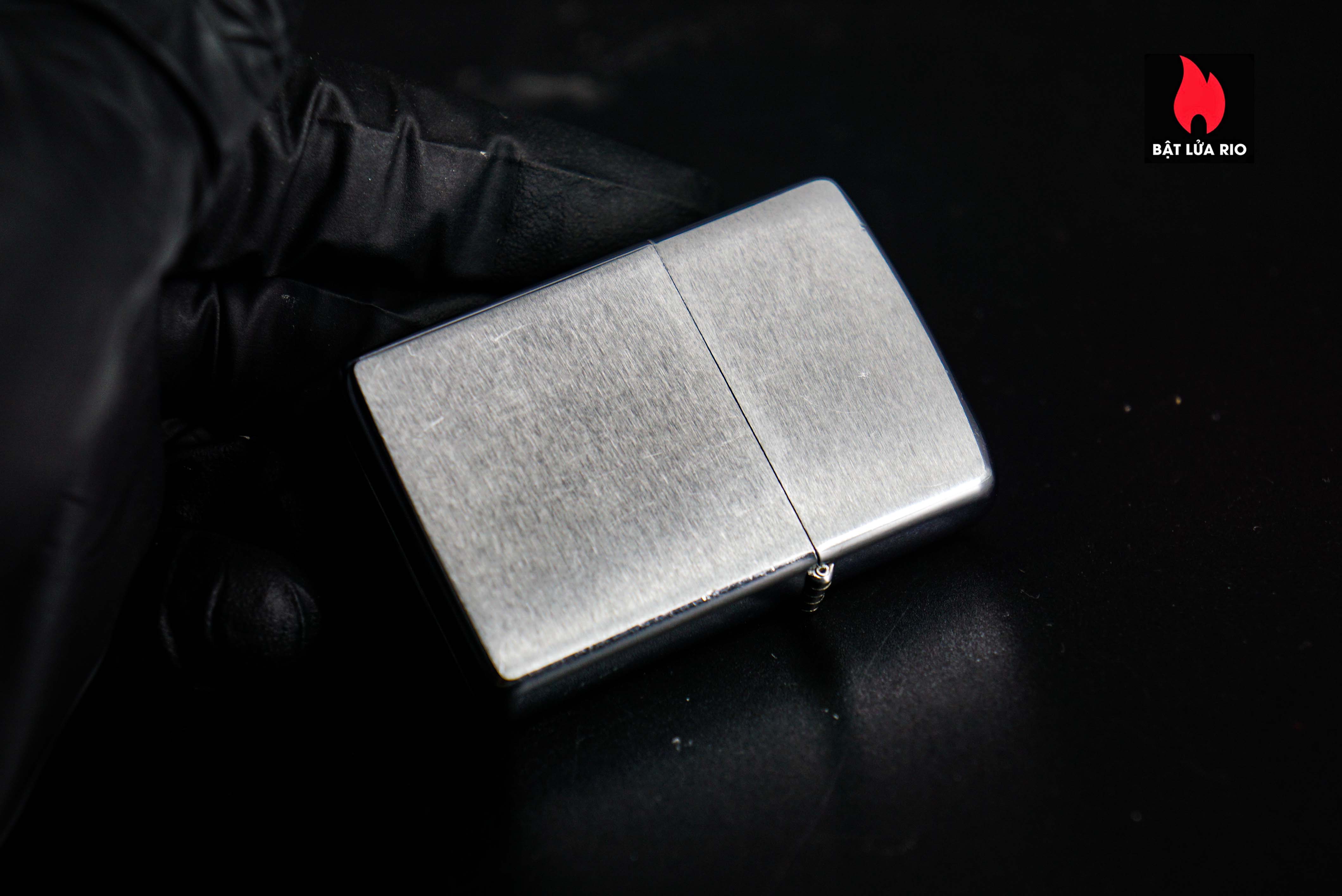 Zippo Xưa 1974 – Willie Wiredhand 7