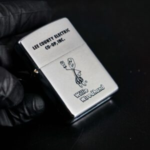 Zippo Xưa 1974 – Willie Wiredhand 9