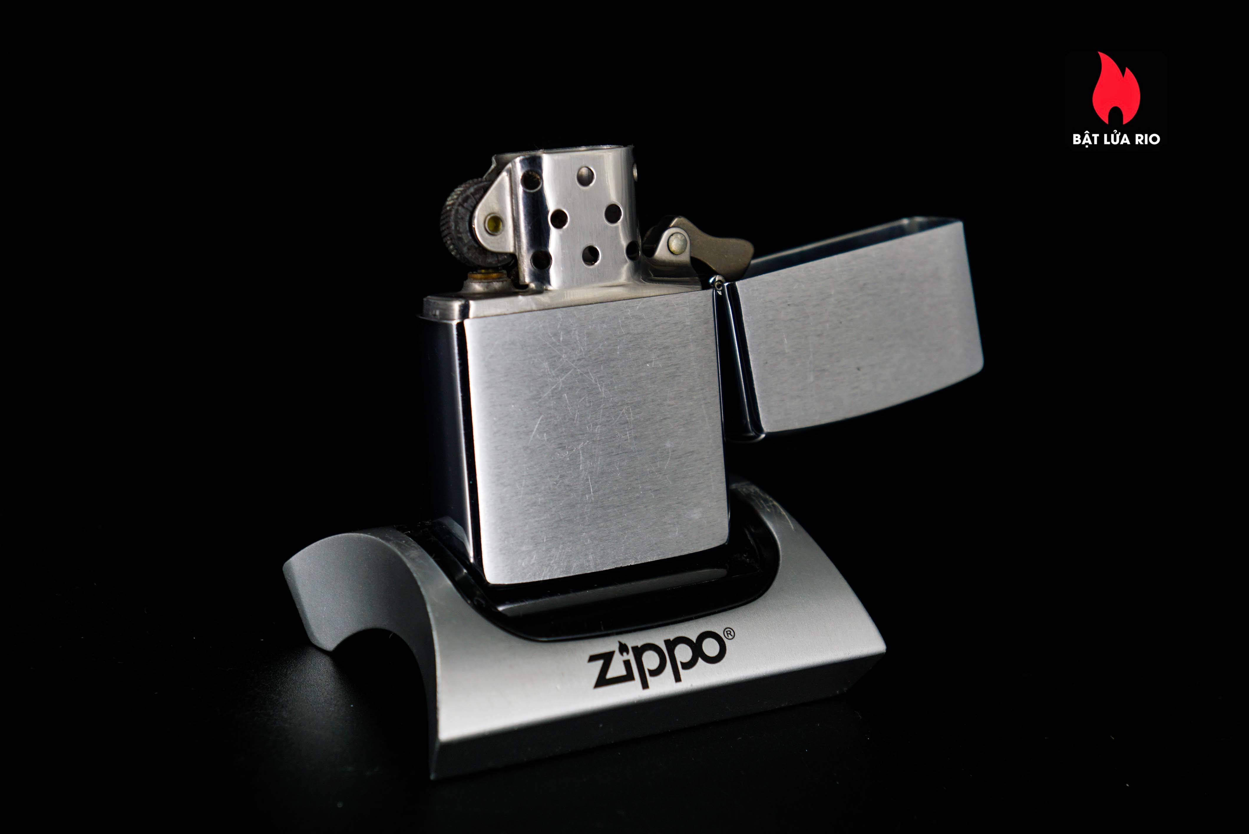 Zippo Xưa 1975 – Great Gold Rush Winn Dixie 27 Zippo Xưa 1975 – Great Gold Rush Winn Dixie 14