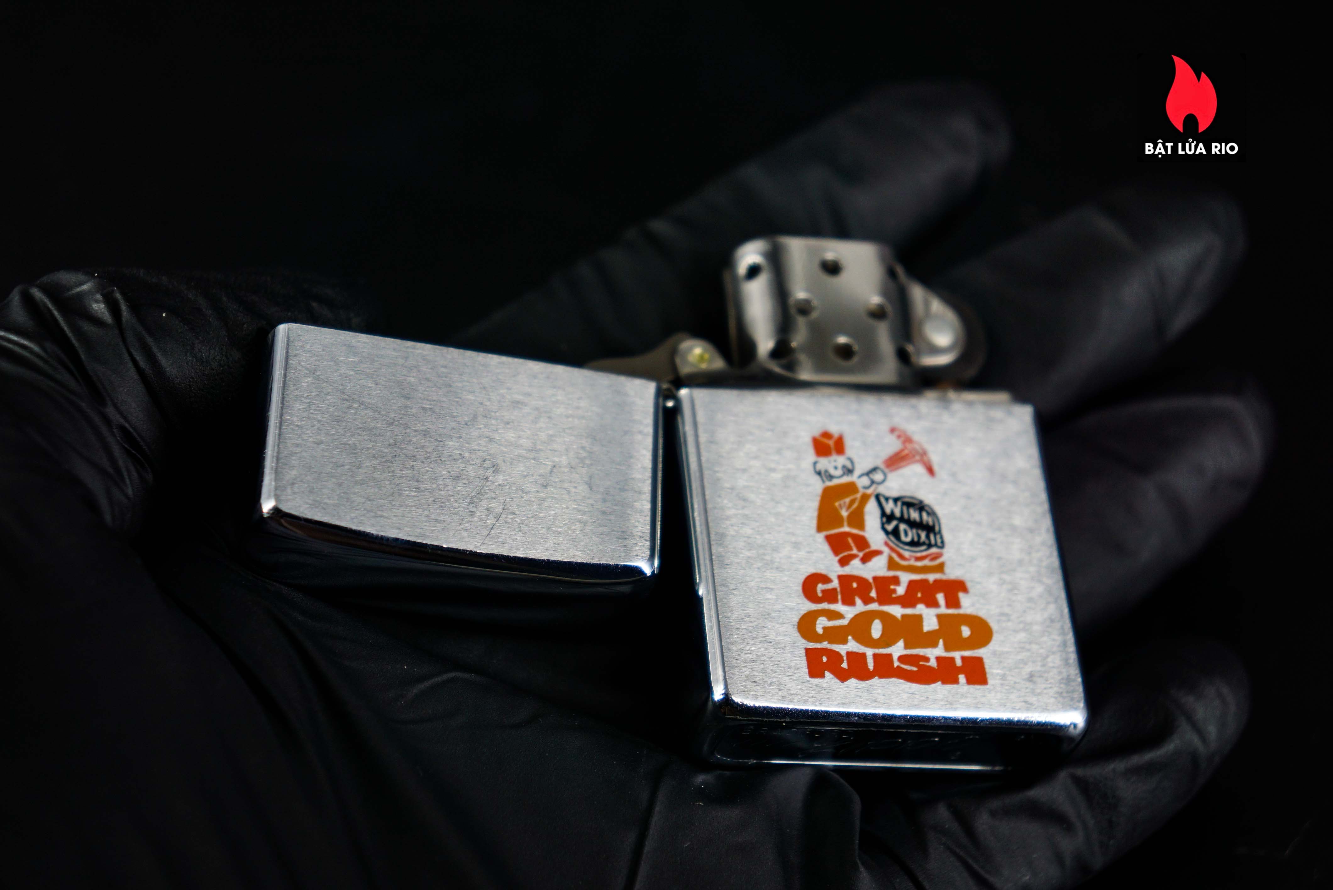 Zippo Xưa 1975 – Great Gold Rush Winn Dixie 35 Zippo Xưa 1975 – Great Gold Rush Winn Dixie 5