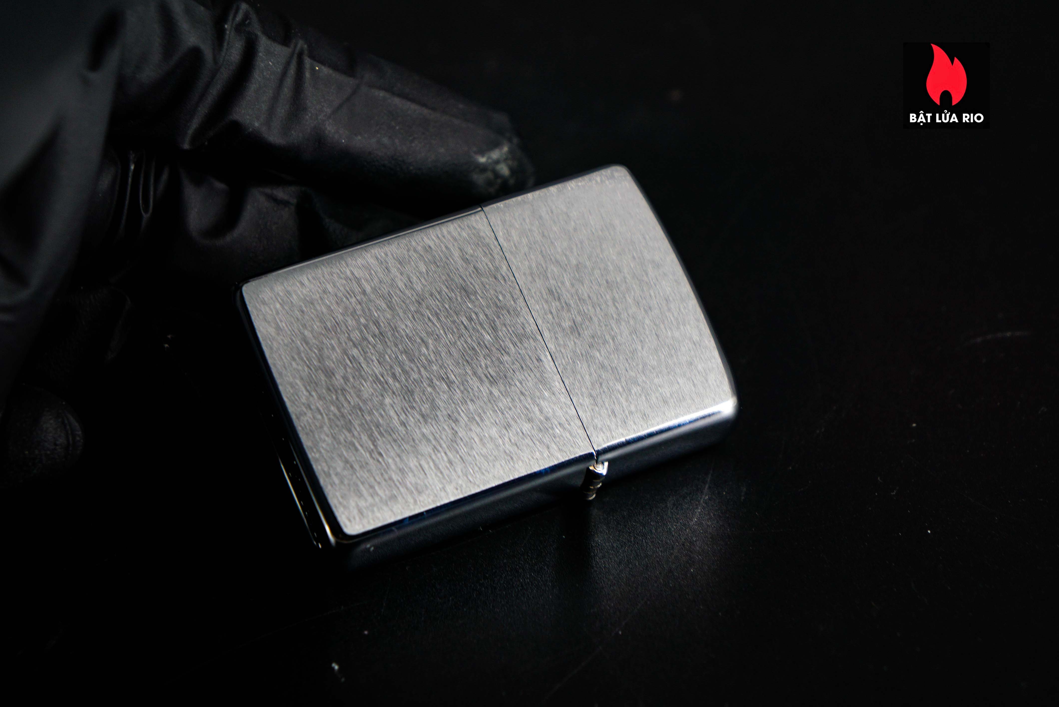 Zippo Xưa 1975 – Tennessee Walking Horse 2