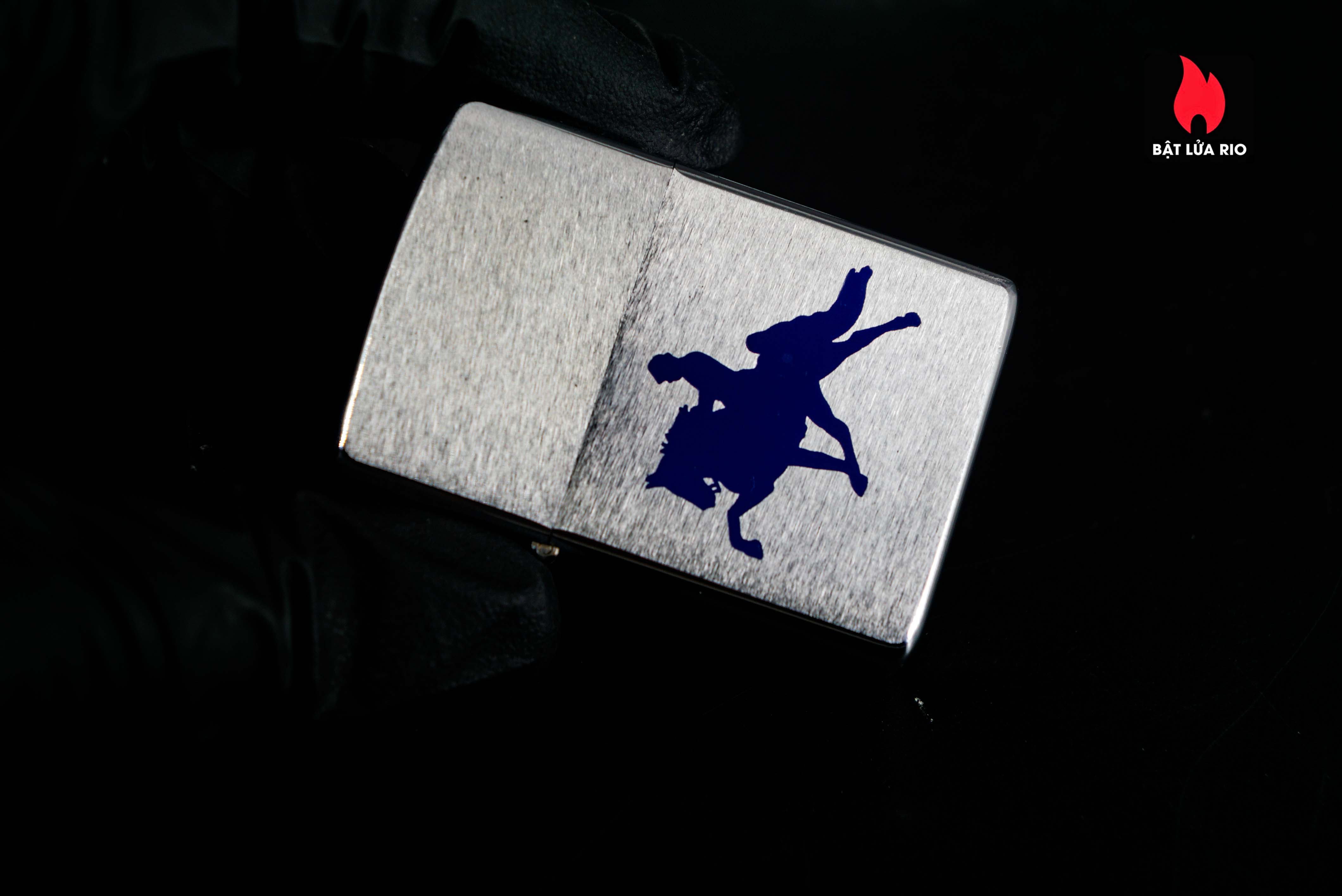 Zippo Xưa 1975 – Tennessee Walking Horse 4