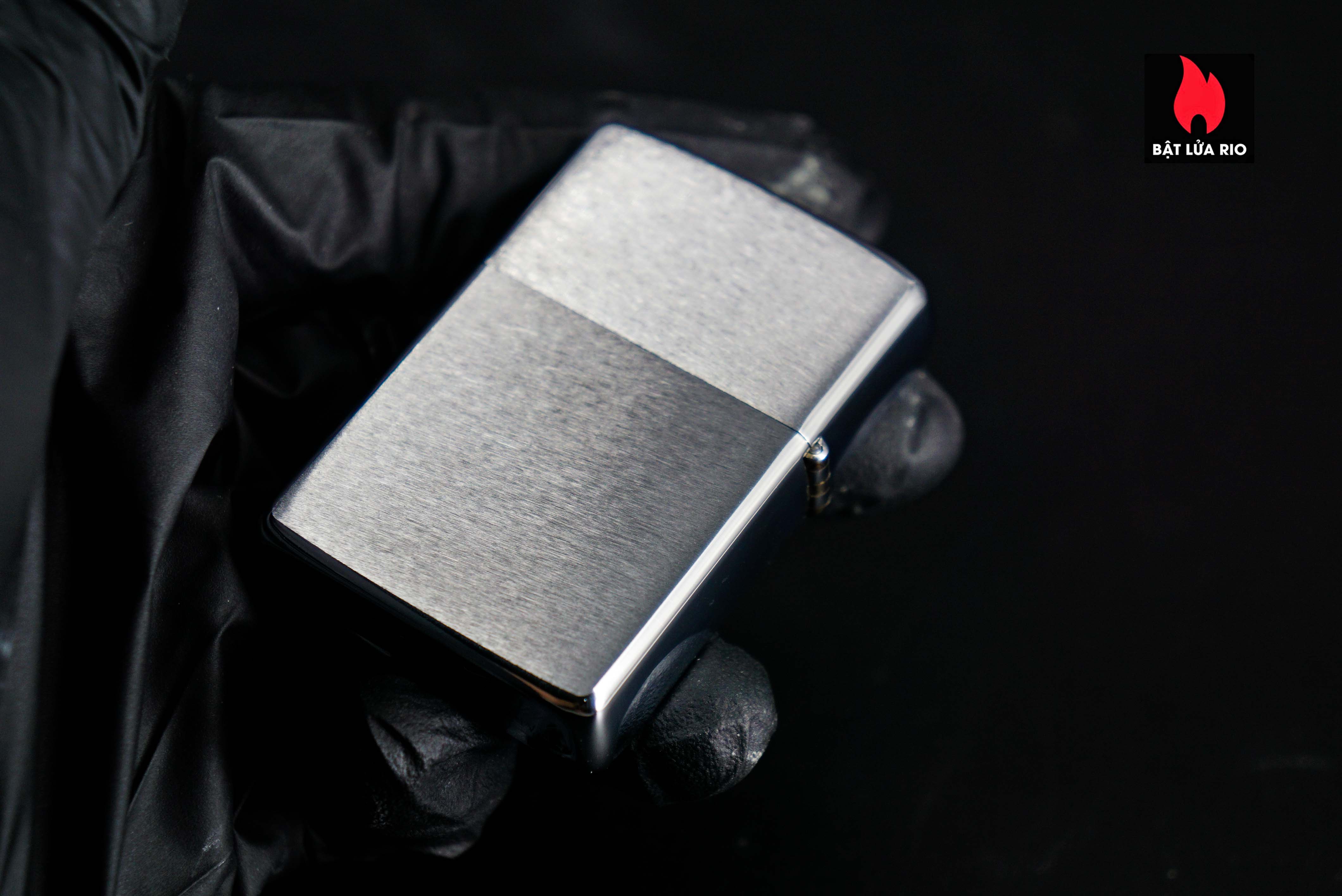 Zippo Xưa 1975 – Tennessee Walking Horse 7