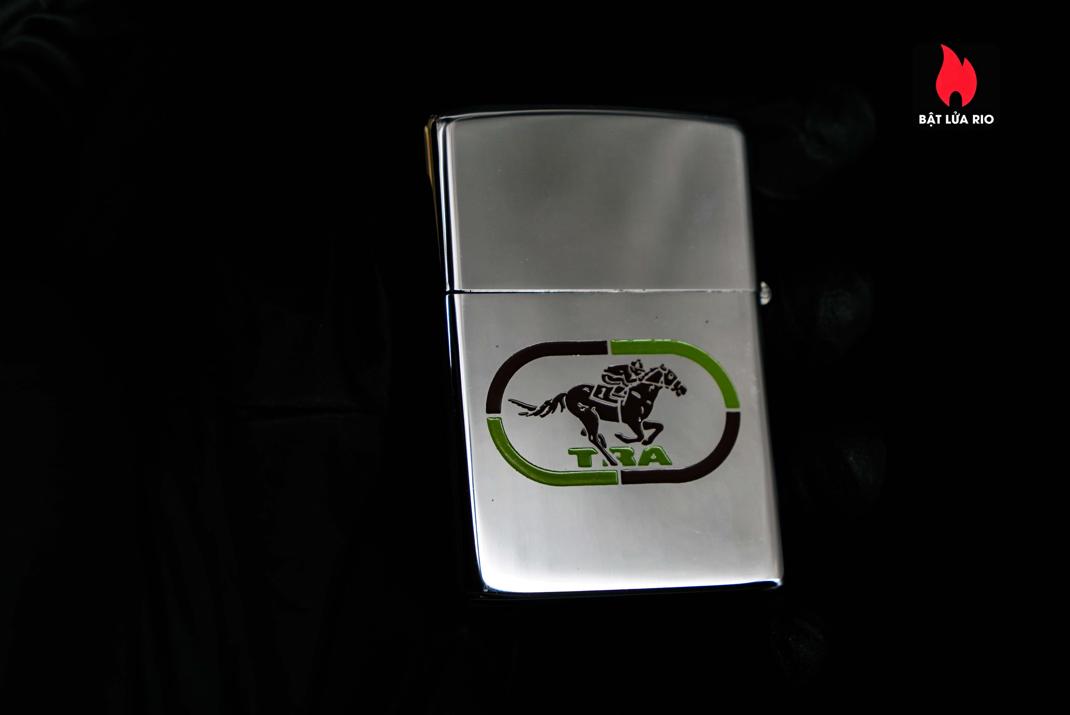 Zippo Xưa 1976 – Assault Triple Crown Winner 1946 42 Zippo Xưa 1976 – Assault Triple Crown Winner 1946 6