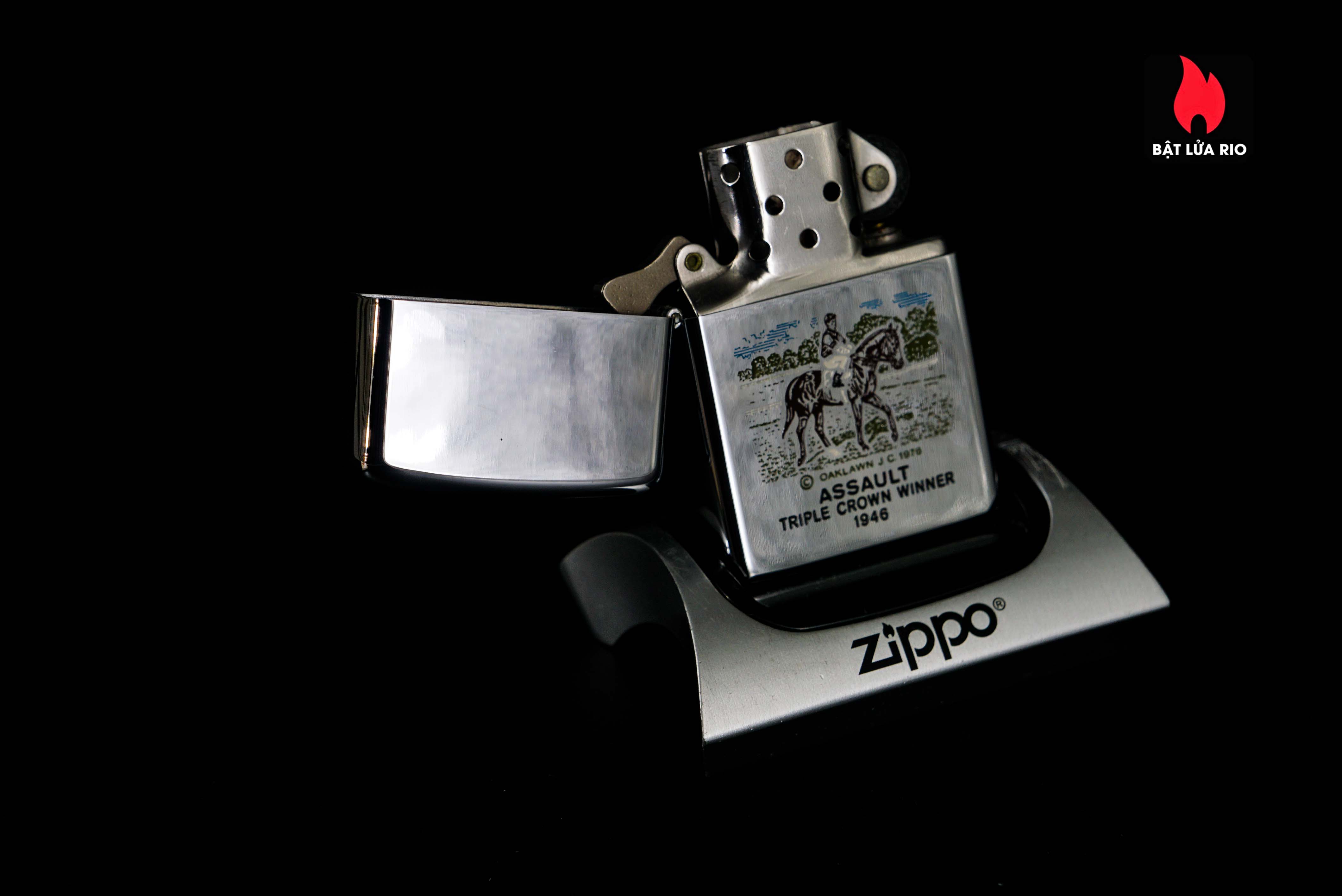 Zippo Xưa 1976 – Assault Triple Crown Winner 1946 40 Zippo Xưa 1976 – Assault Triple Crown Winner 1946 8