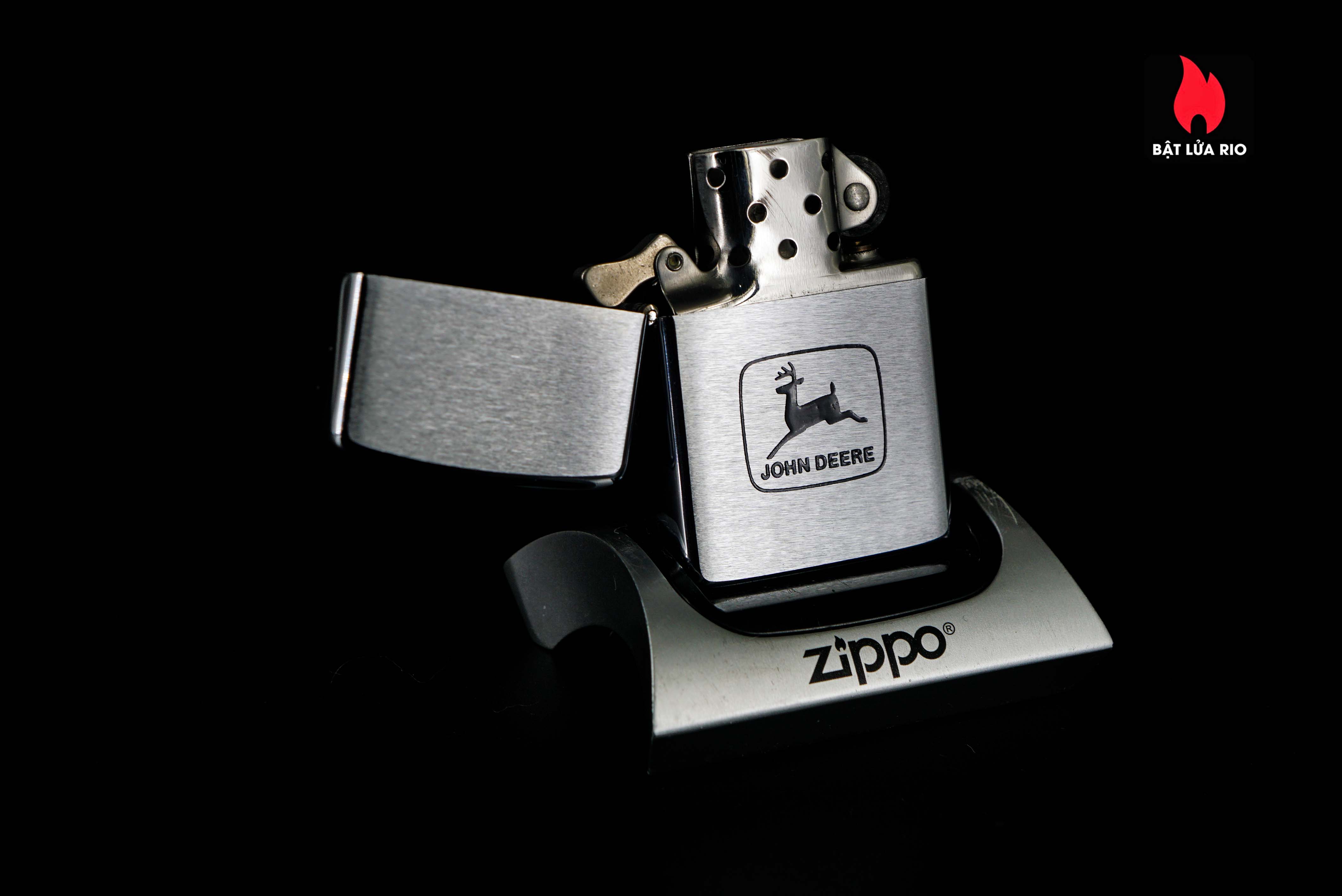 Zippo Xưa 1979 – John Deere 25 Zippo Xưa 1979 – John Deere 12