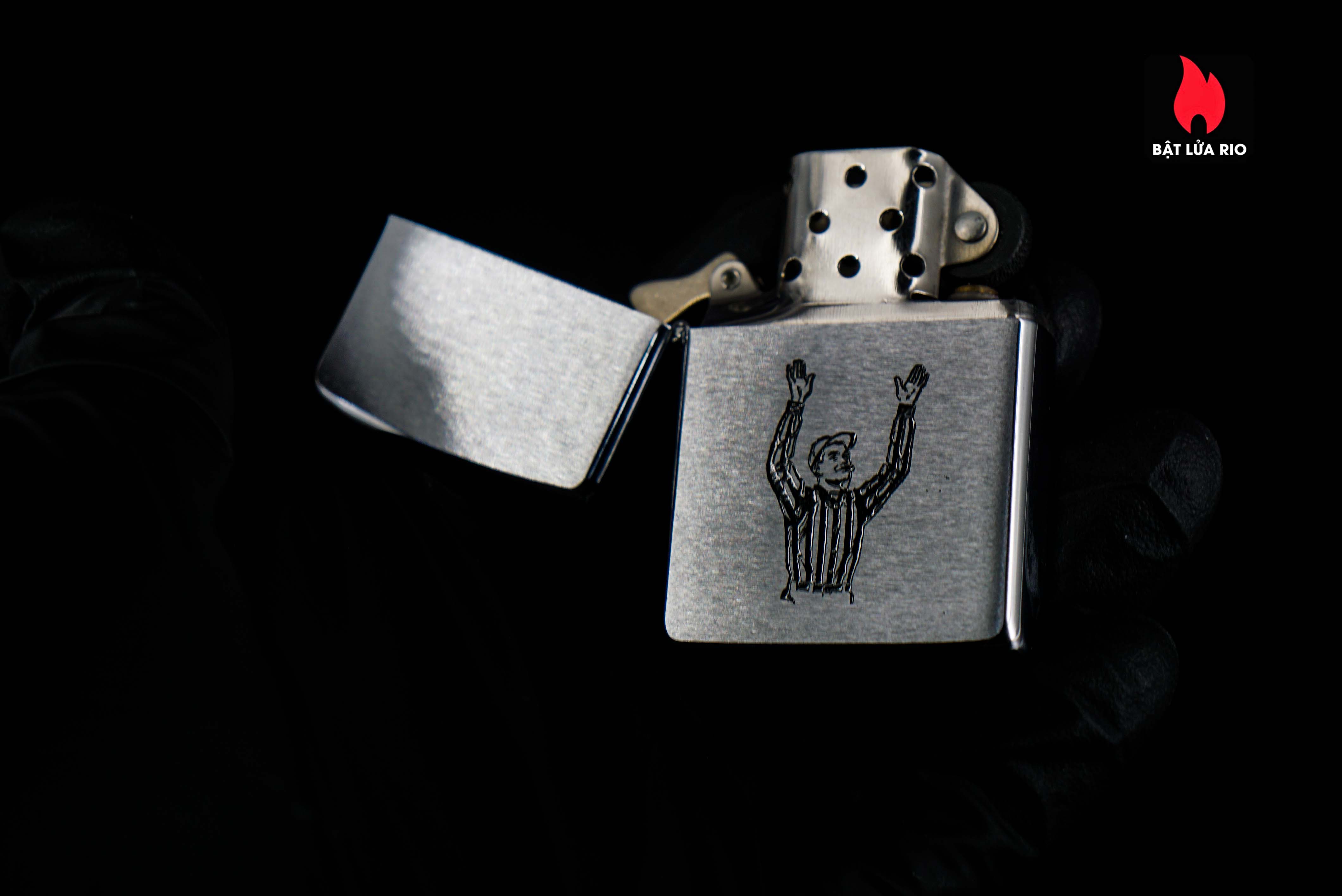 Zippo Xưa 1979 – Officials’ Football Hand Signals 7