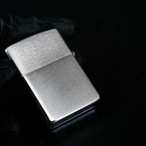 Zippo Xưa 1979 – Yant Equipment Co 4