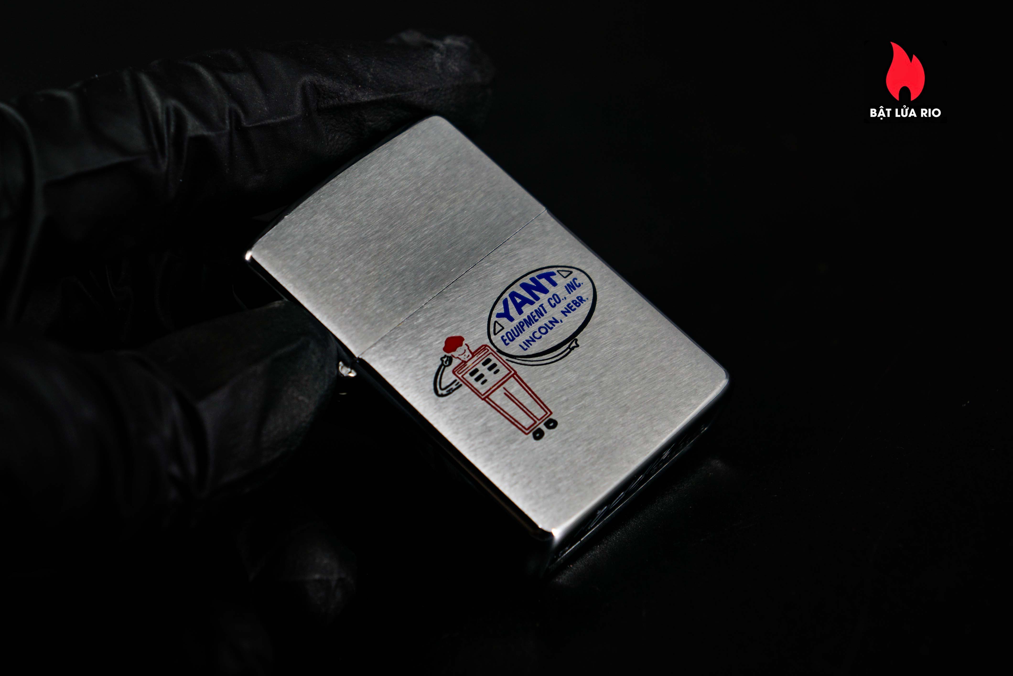 Zippo Xưa 1979 – Yant Equipment Co 6
