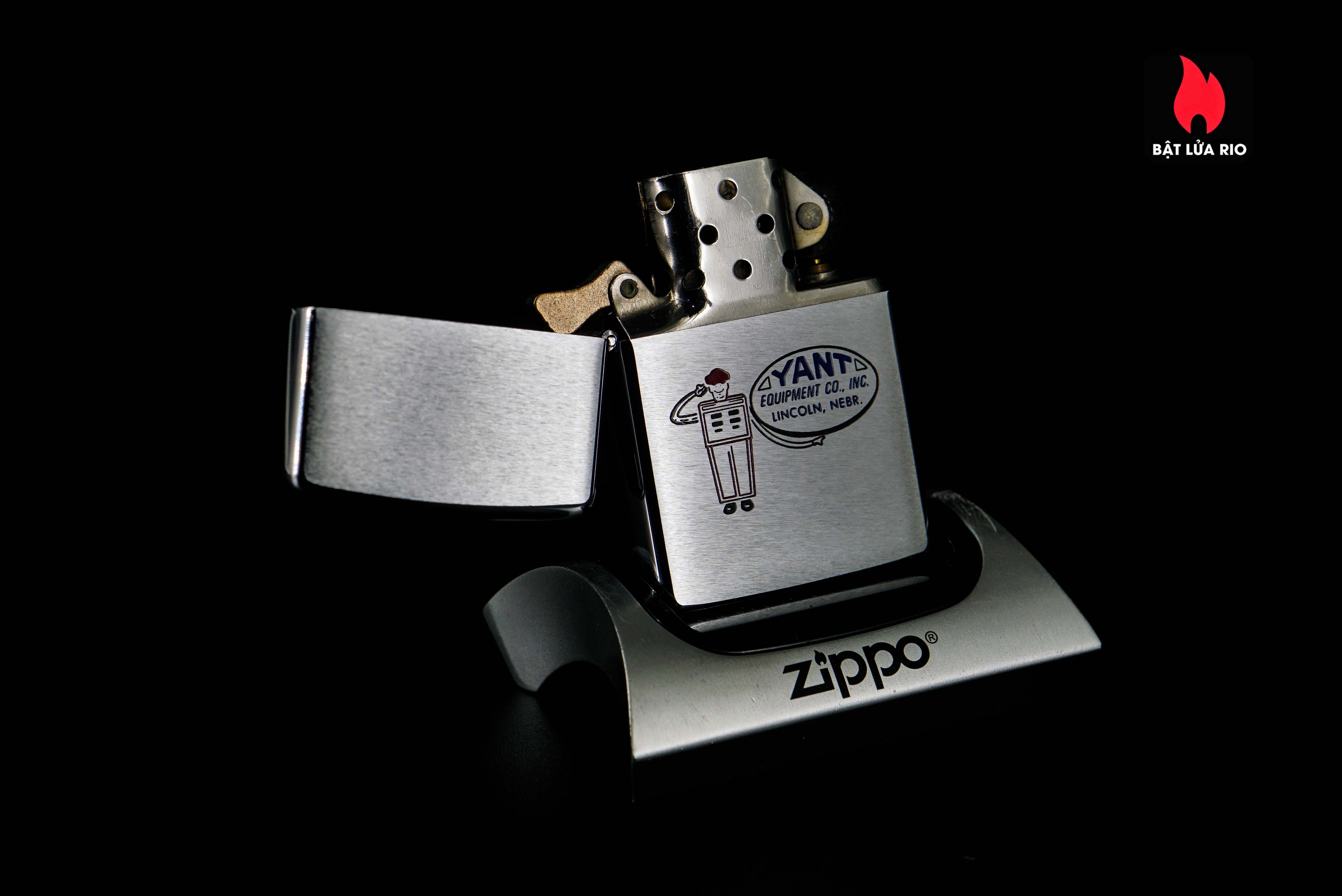 Zippo Xưa 1979 – Yant Equipment Co 8