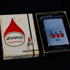 Zippo Xưa 1962 – Zippo With A Family Reading And "FPS" 1