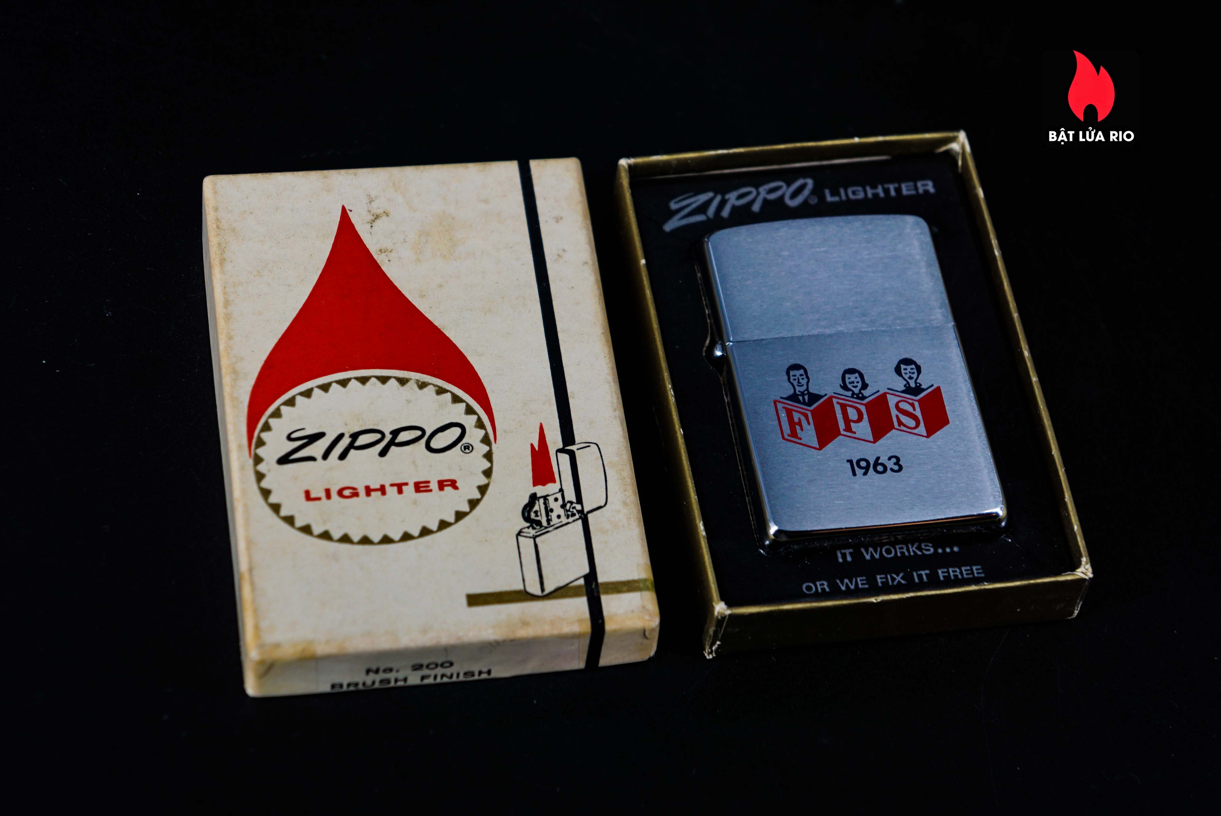 Zippo Xưa 1962 – Zippo With A Family Reading And "FPS" 1